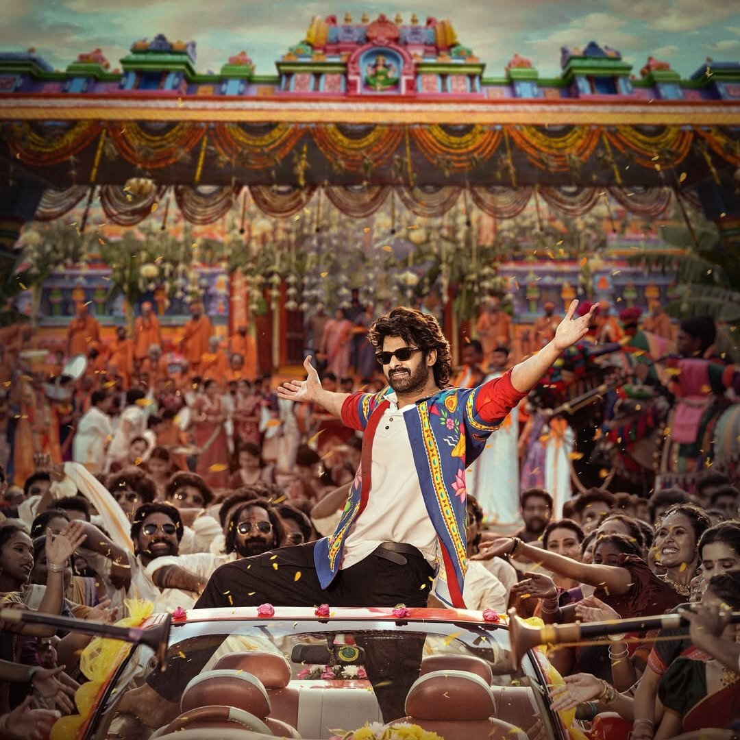 brown crt tv on brown wooden table