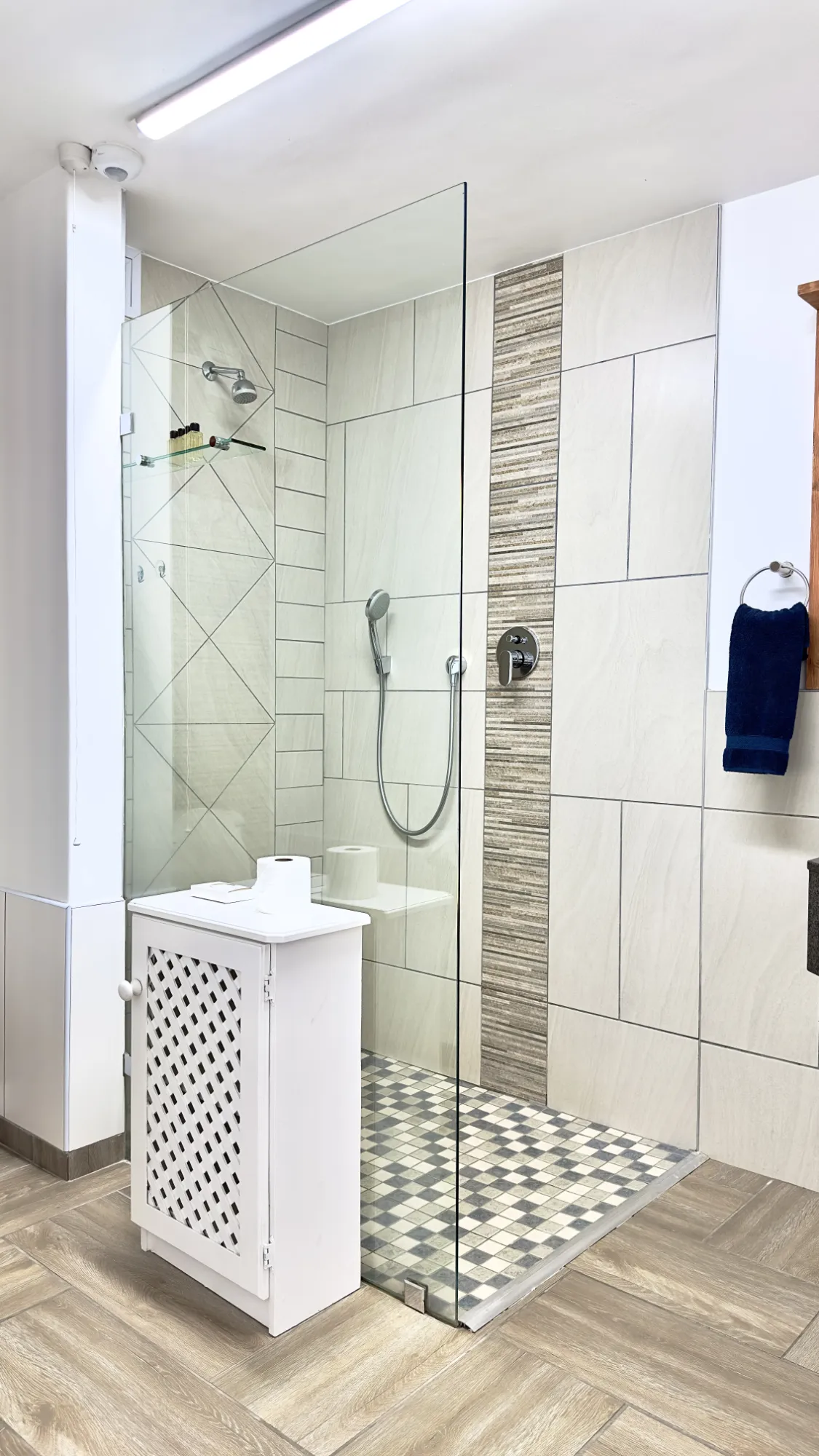 The shower in our District 6 room.