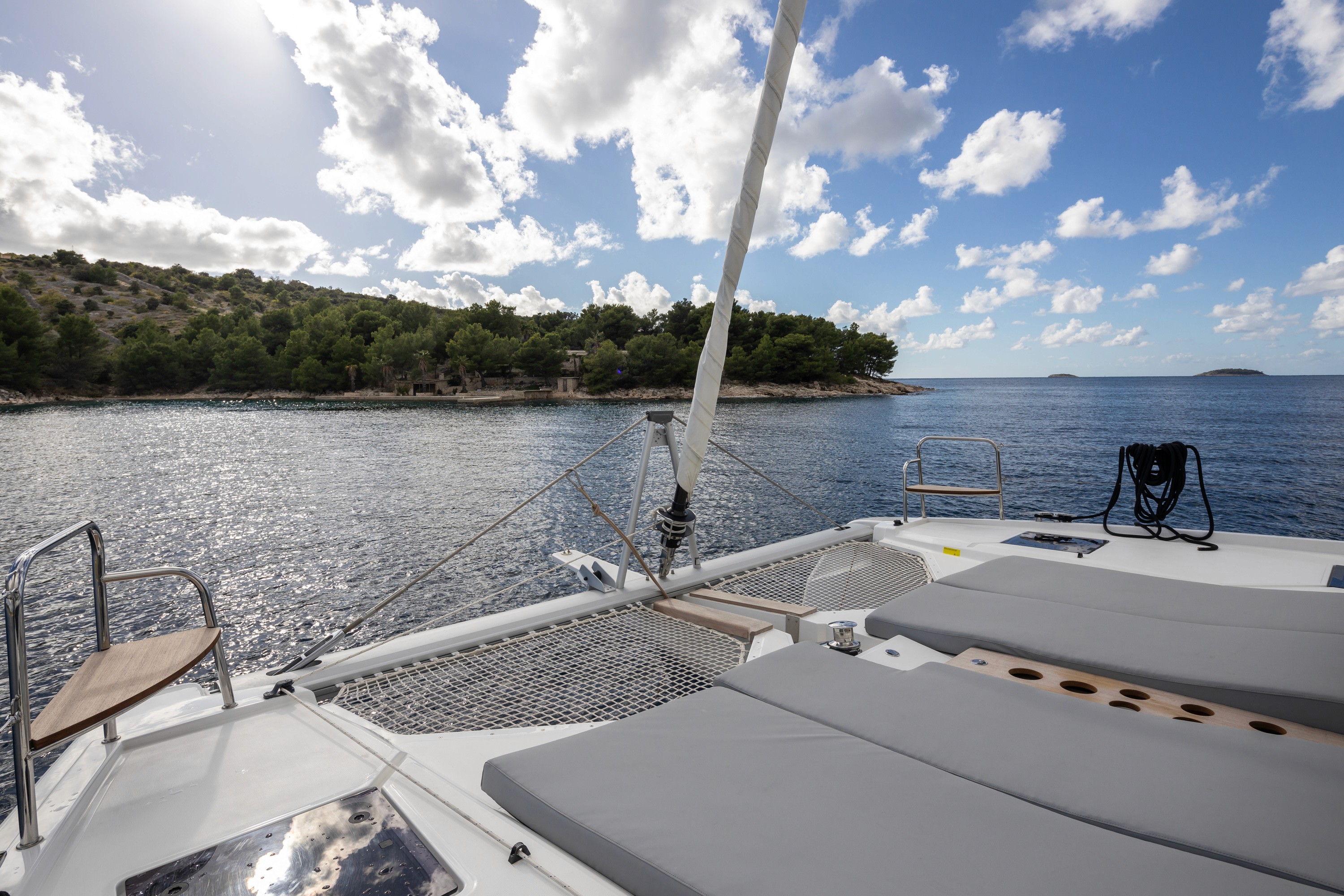 Proa del Catamaran Cervetti 44 sail