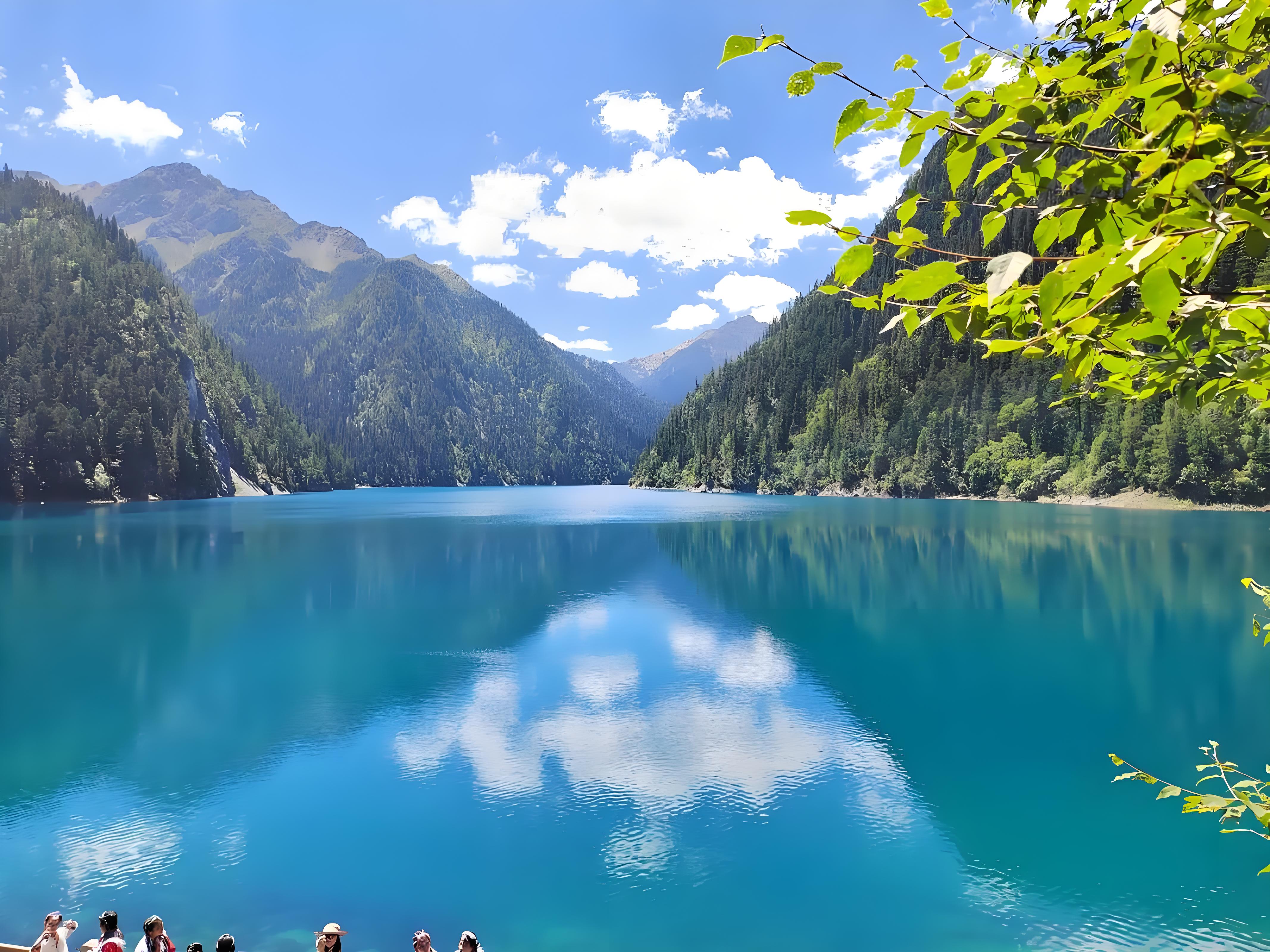 Jiuzhaigou National Nature Reserve — 2-Day Tour High-Speed Train · Hotel Included · Tickets Included
