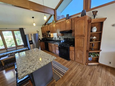Photo 5 of 65 Preston Drive, Platteville