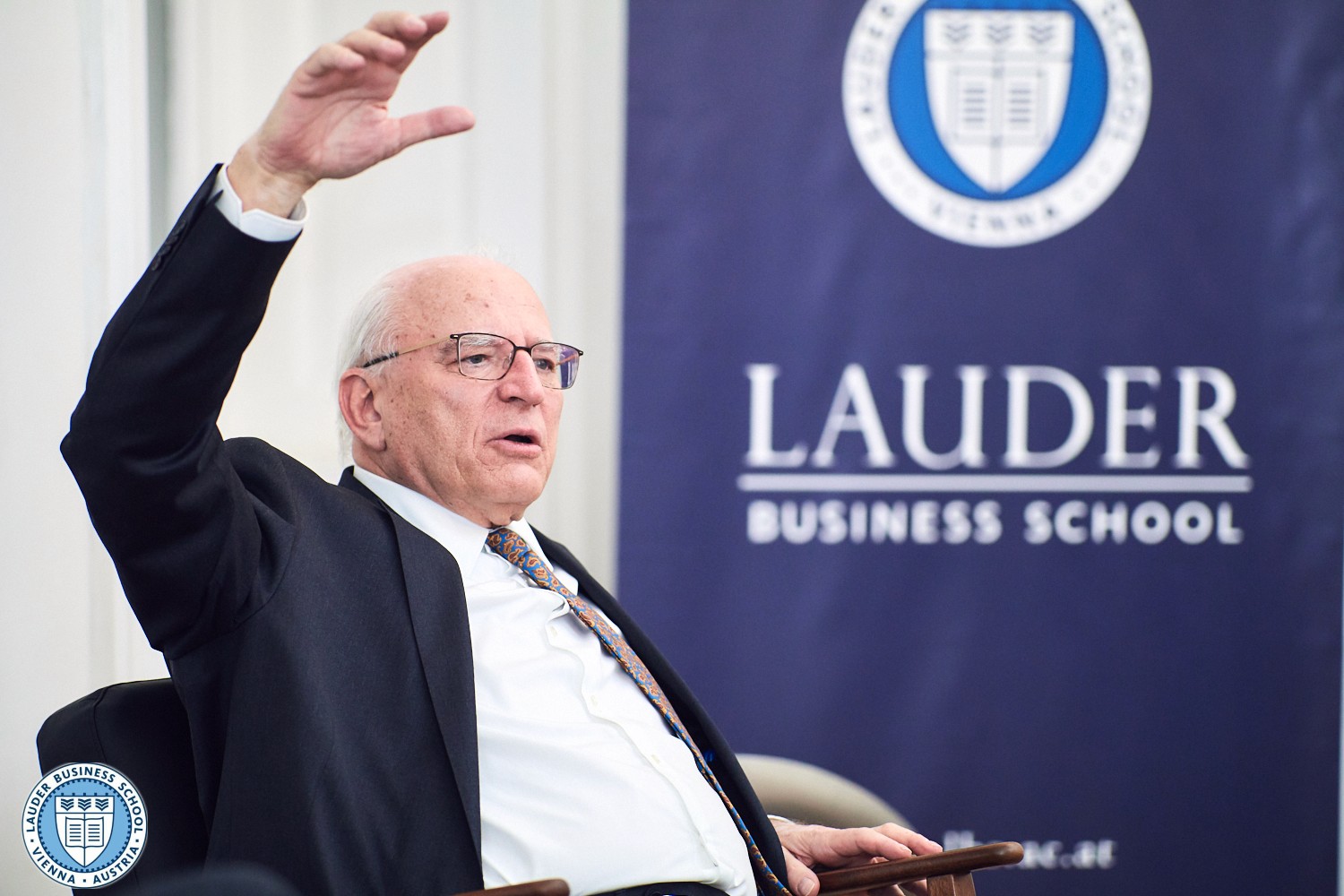 Dkfm. Dr. Claus J. Raidl , President of the National Bank of Austria (OeNB - Oesterreichische Nationalbank) talks to LBS students