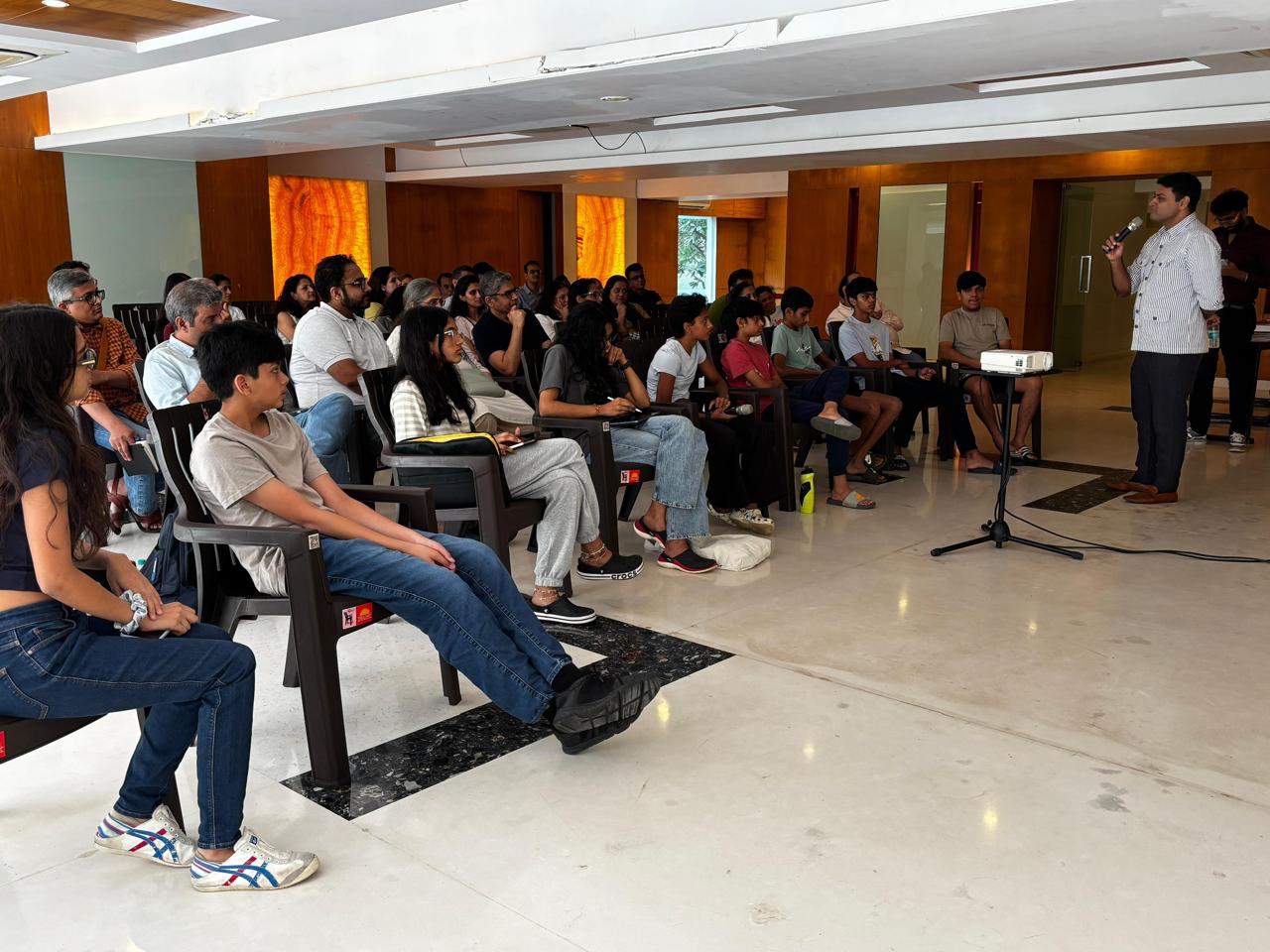 Dynamic picture of a cyclist riding downhill