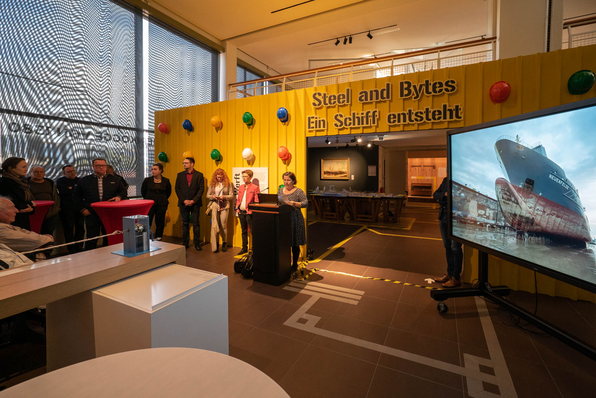 Interactive augmented scientific scale model