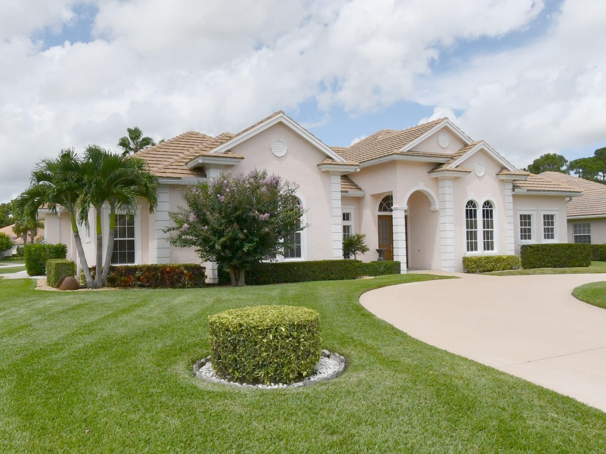 2018 Roof Replacement in Pinehurst, PGA Village, Port St Lucie with Entegra Plantation Smooth Tile in Cedar Tan Black & Brown Antique