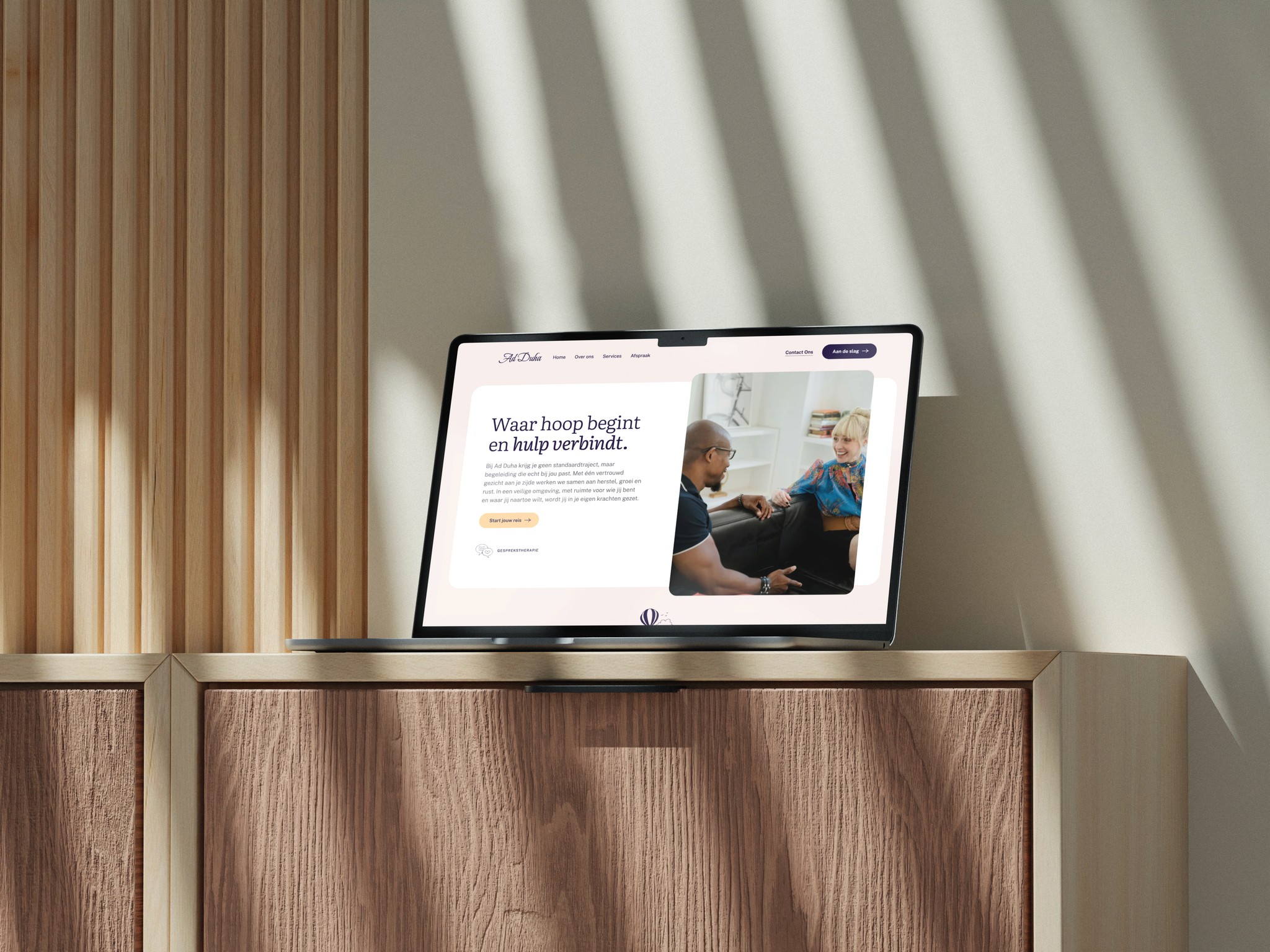 Mockup van Nova Web Studio website