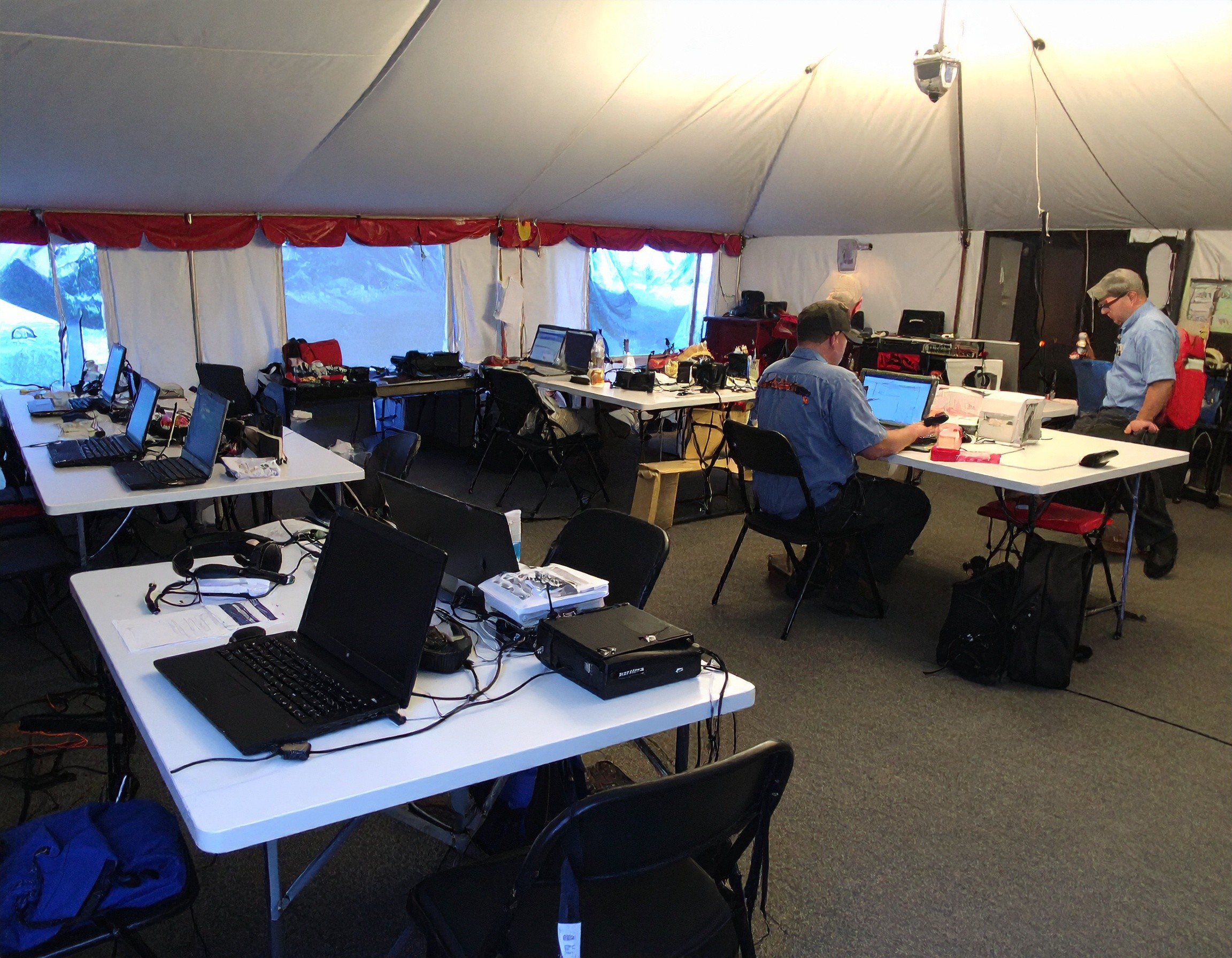 Pop up dispatch tent