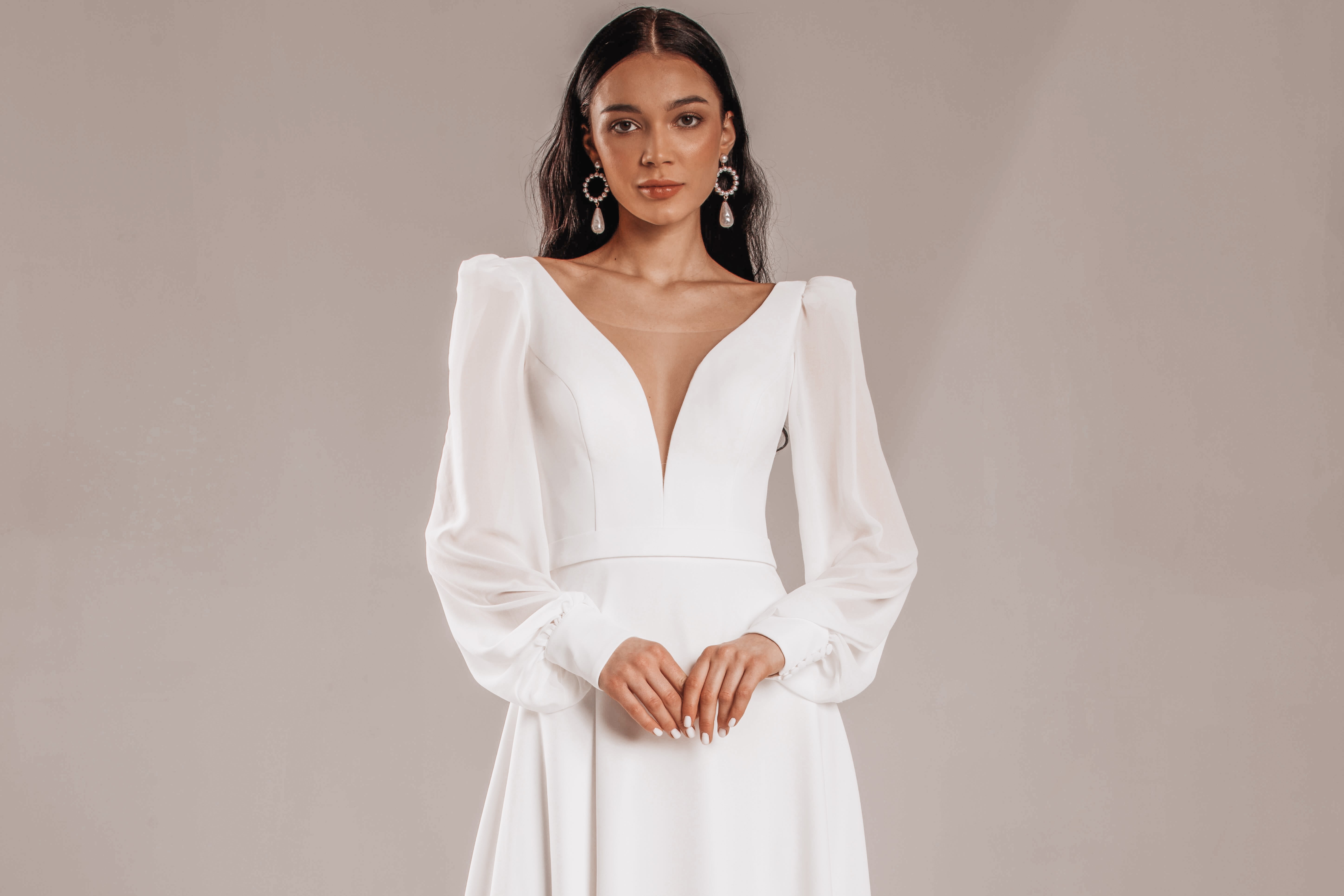 Modernes Hochzeitskleid aus Satin ohne Spitzendetails