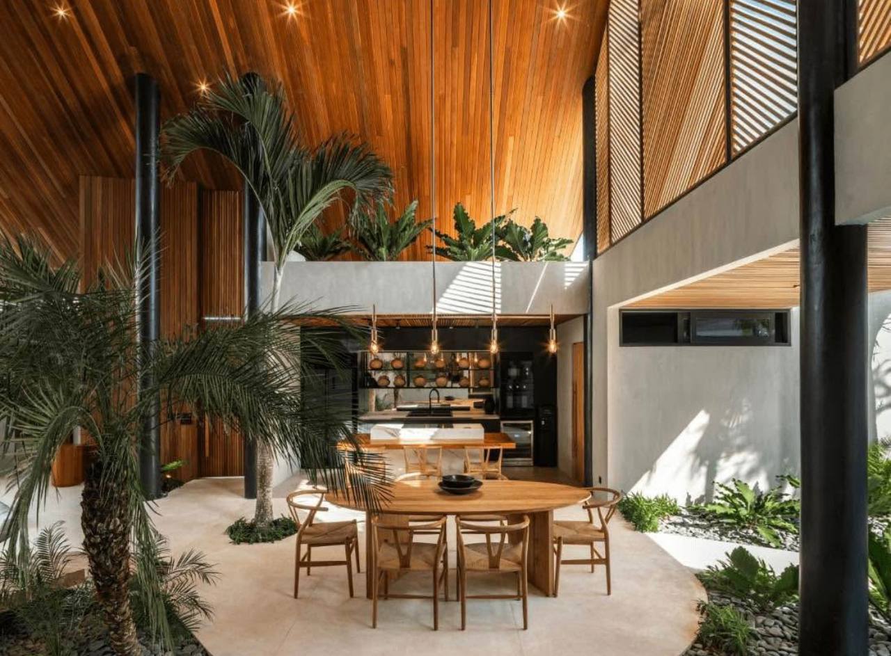 Tropical contemporary 3-bedroom villa in Umalas