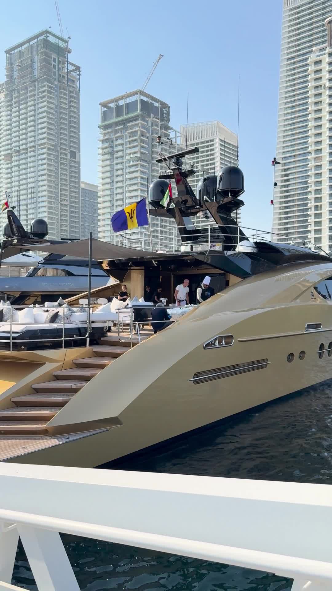 AK Royalty, une sortie privée