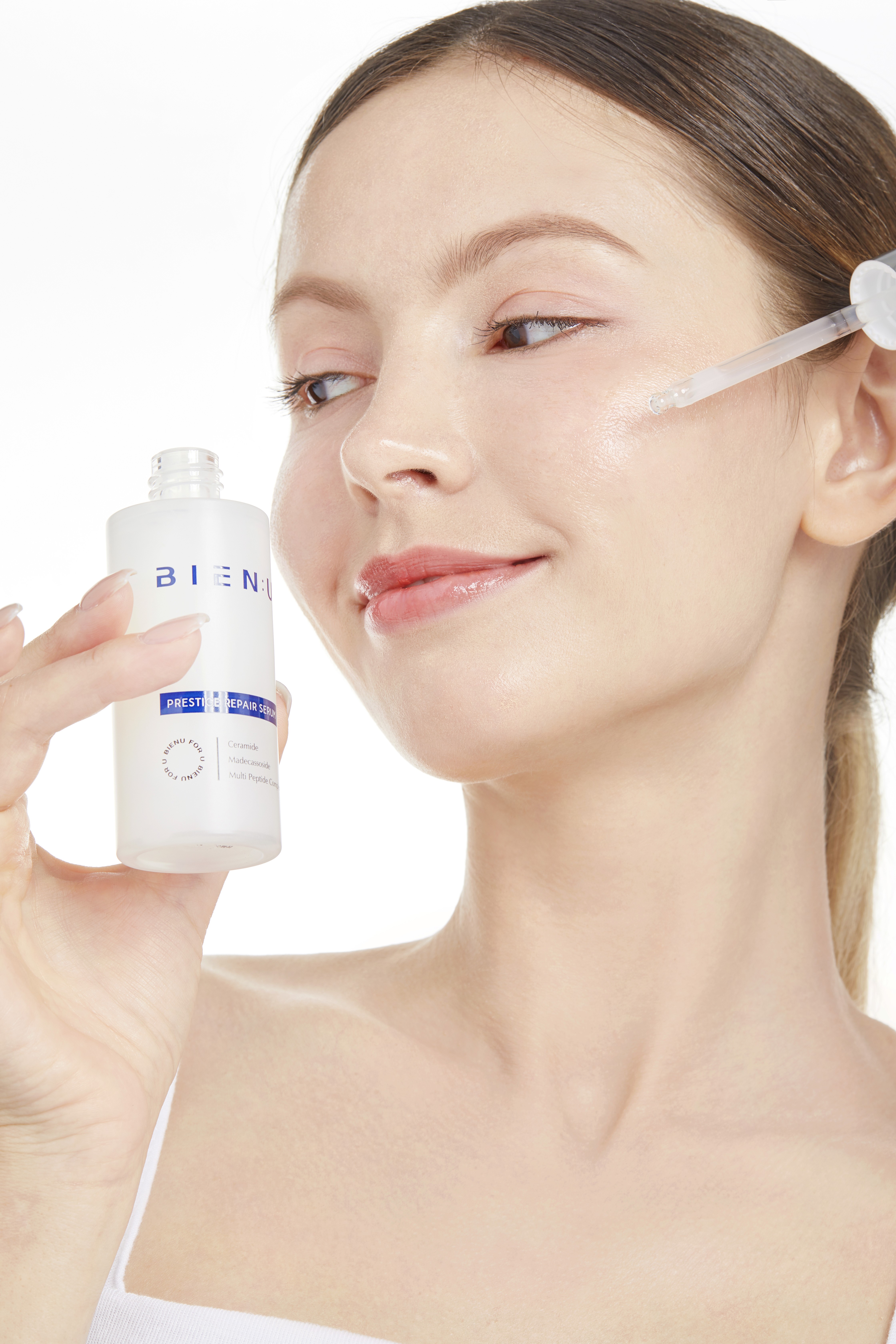 Latest Instagram post image: Vertical photo showcasing a piece of decoration or small furniture.