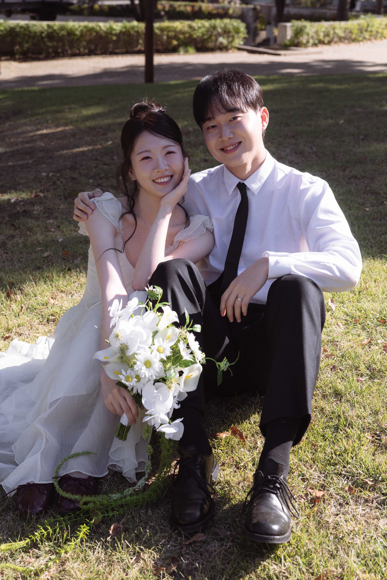 선유도공원 야외웨딩스냅 촬영 후기 | 오프그리드가 담아낸 양화한강공원 잔디와 블루아워