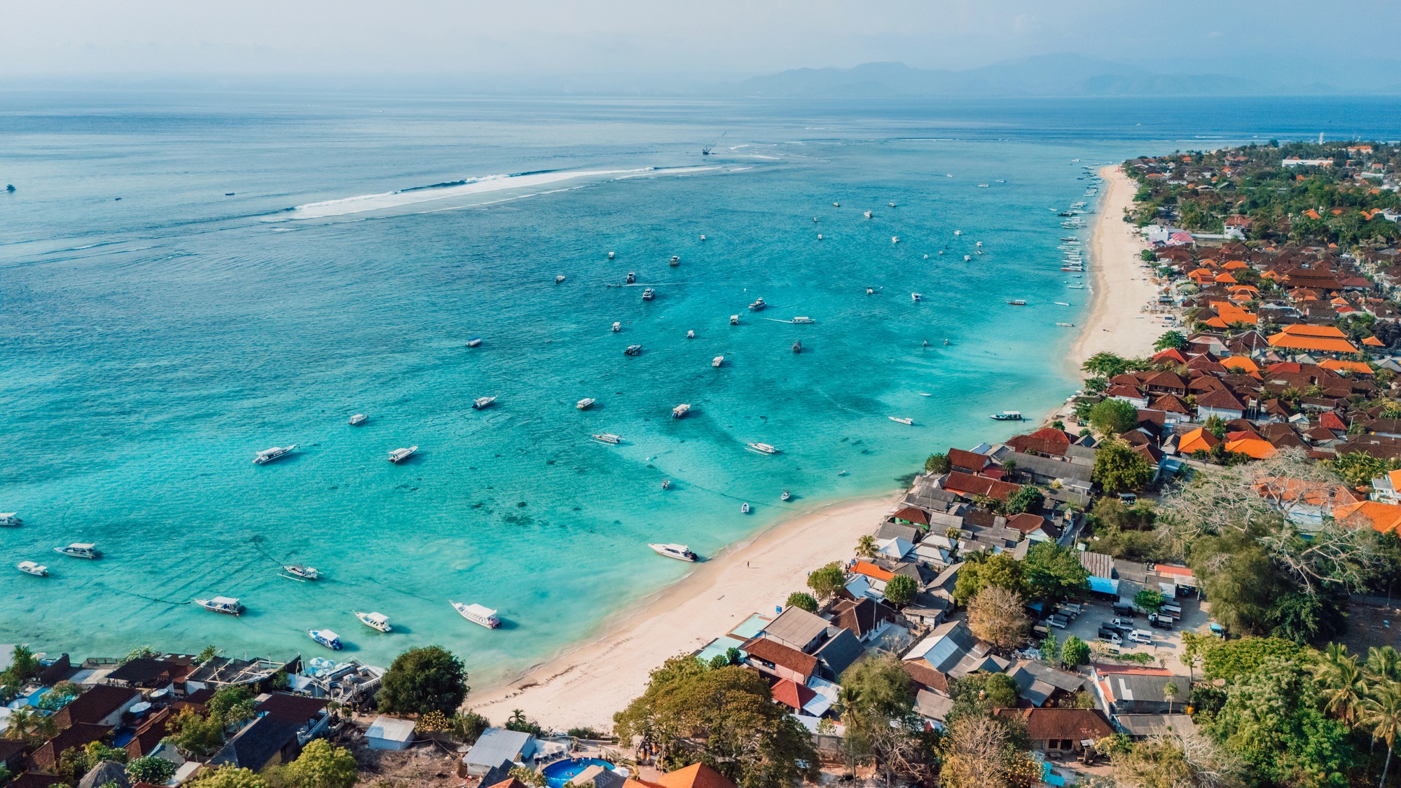 photography of dam during daytime