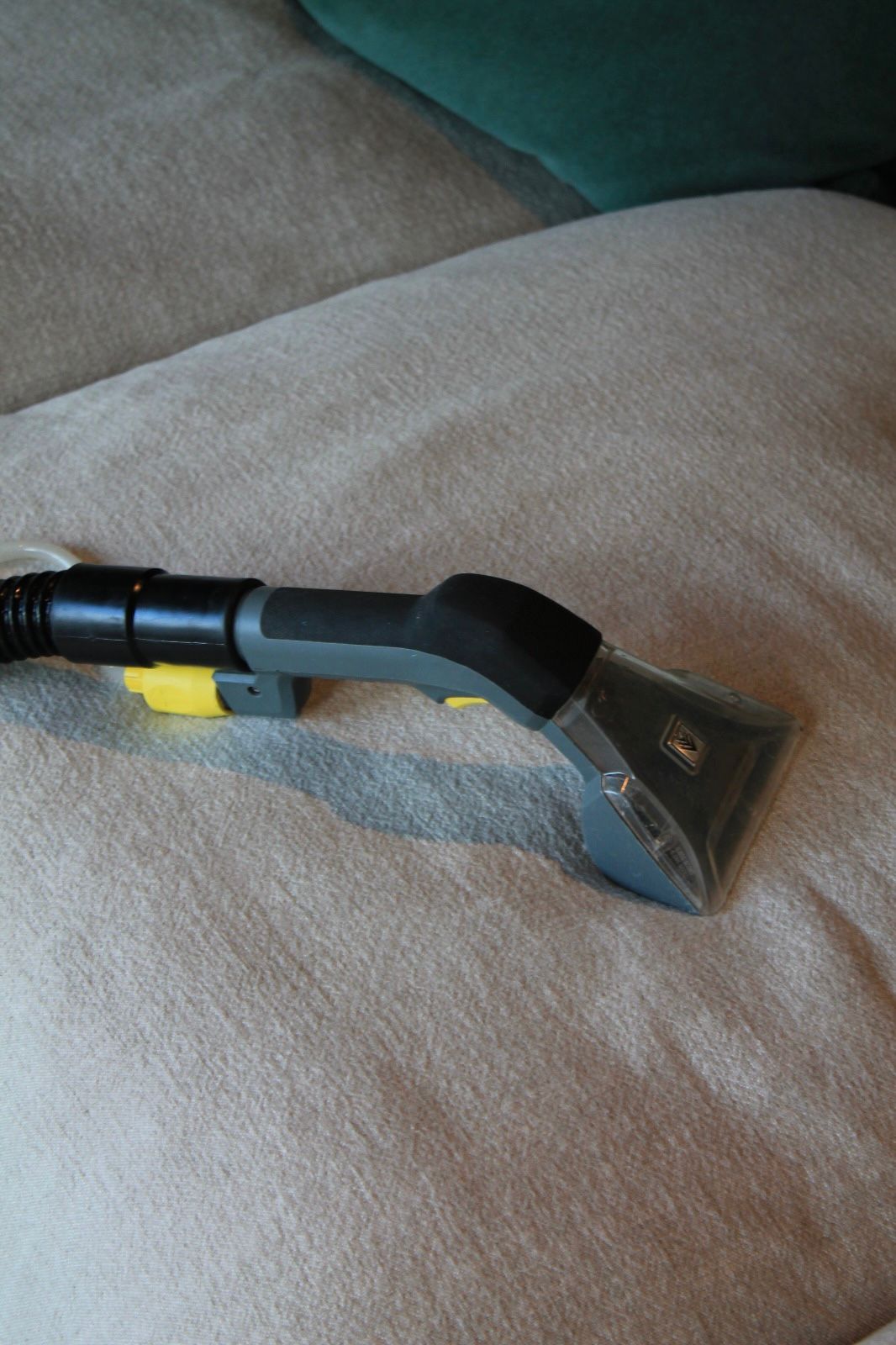 Nettoyage professionnel de canapé Bubble Roche Bobois à domicile – Propre et Net Rennes