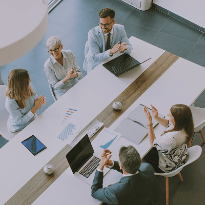 tilt shift lens photography of street lights
