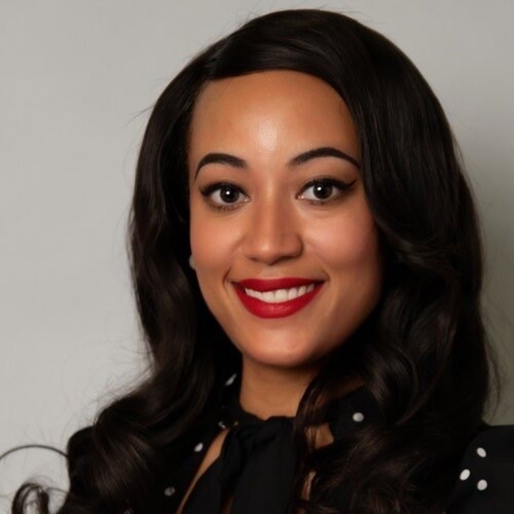 photo of our client Lauren Waters
