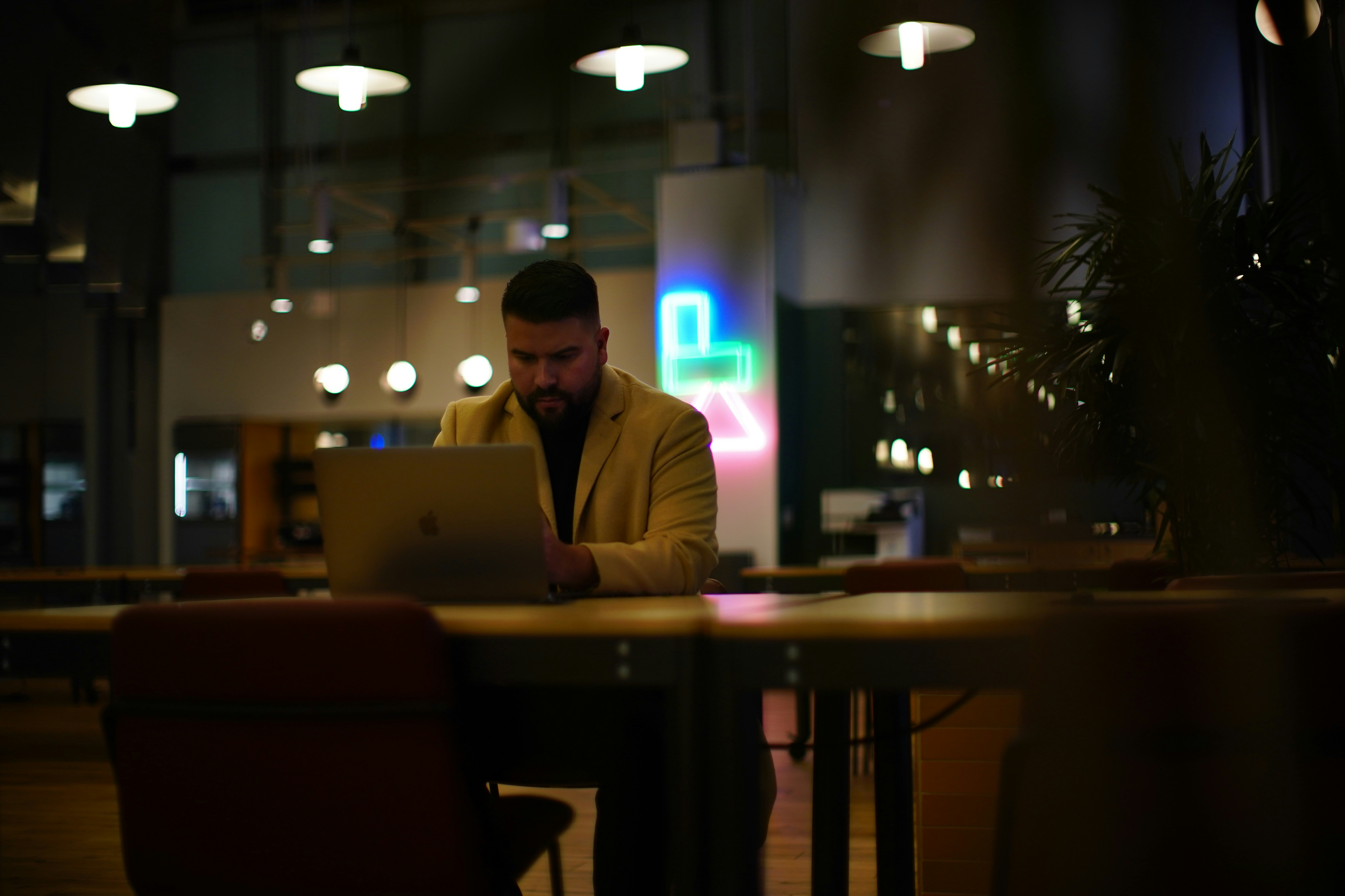 businessman working on gmail filter apply multiple labels