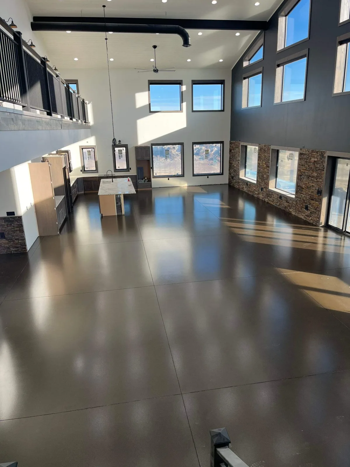 Grind clear concrete floors — Select Coatings project photo