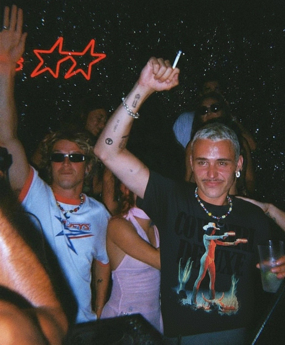 Sweatshirt close-up reading “DIRTY DON’T LIE” embroidery.