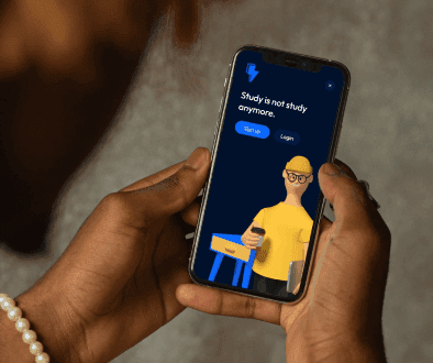 chica startup sonriendo