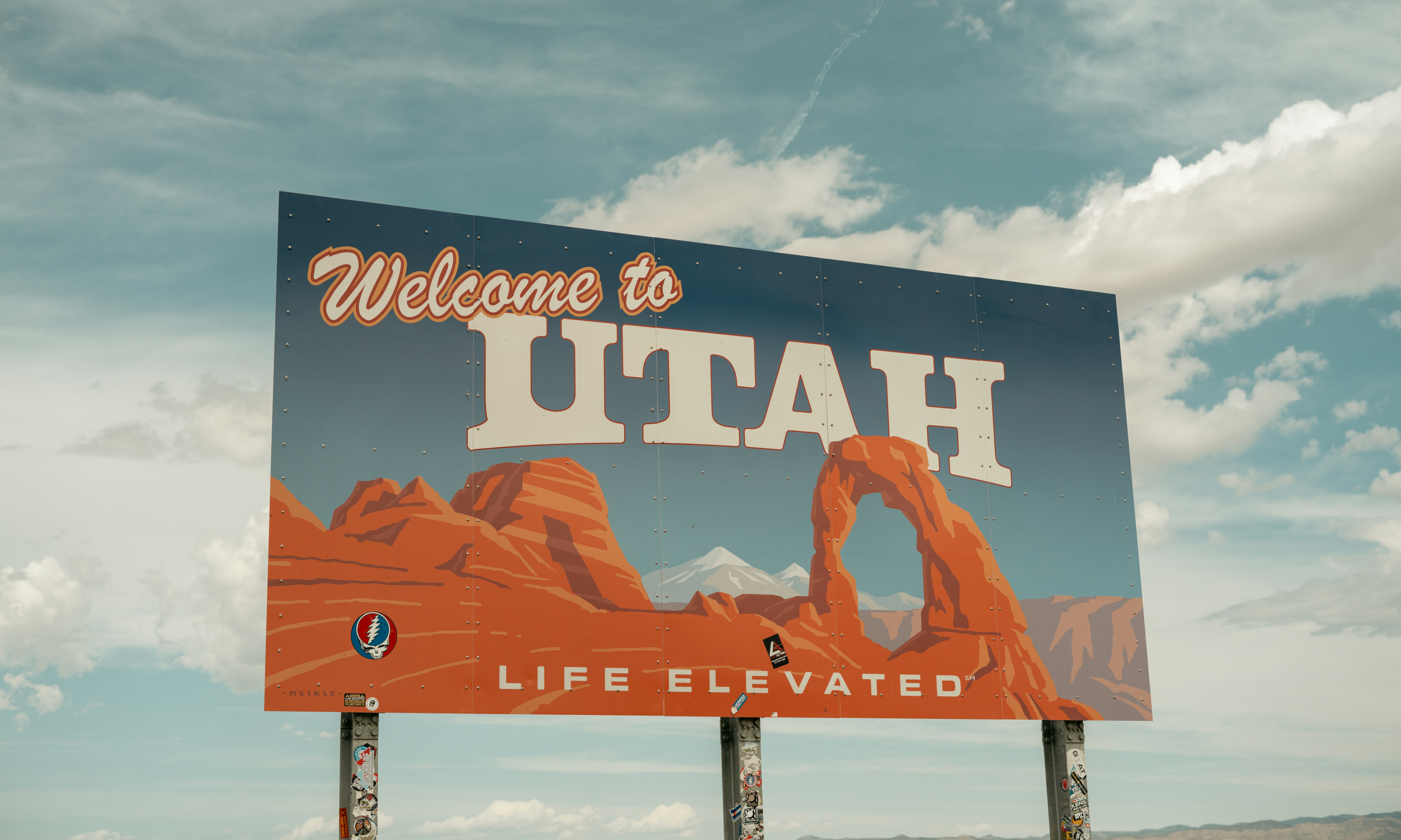 welcome to Utah Life Elevated signage billboard
