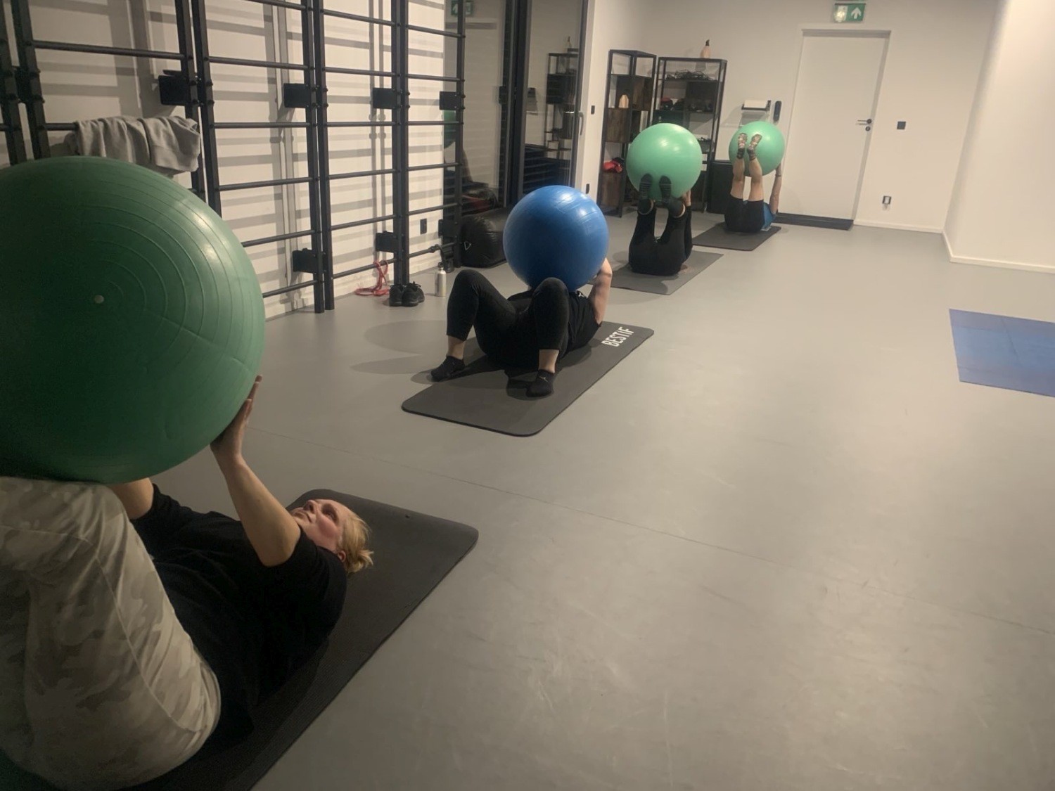 weekend wellness trening – aktywny poranek w IronResorts pod Poznaniem