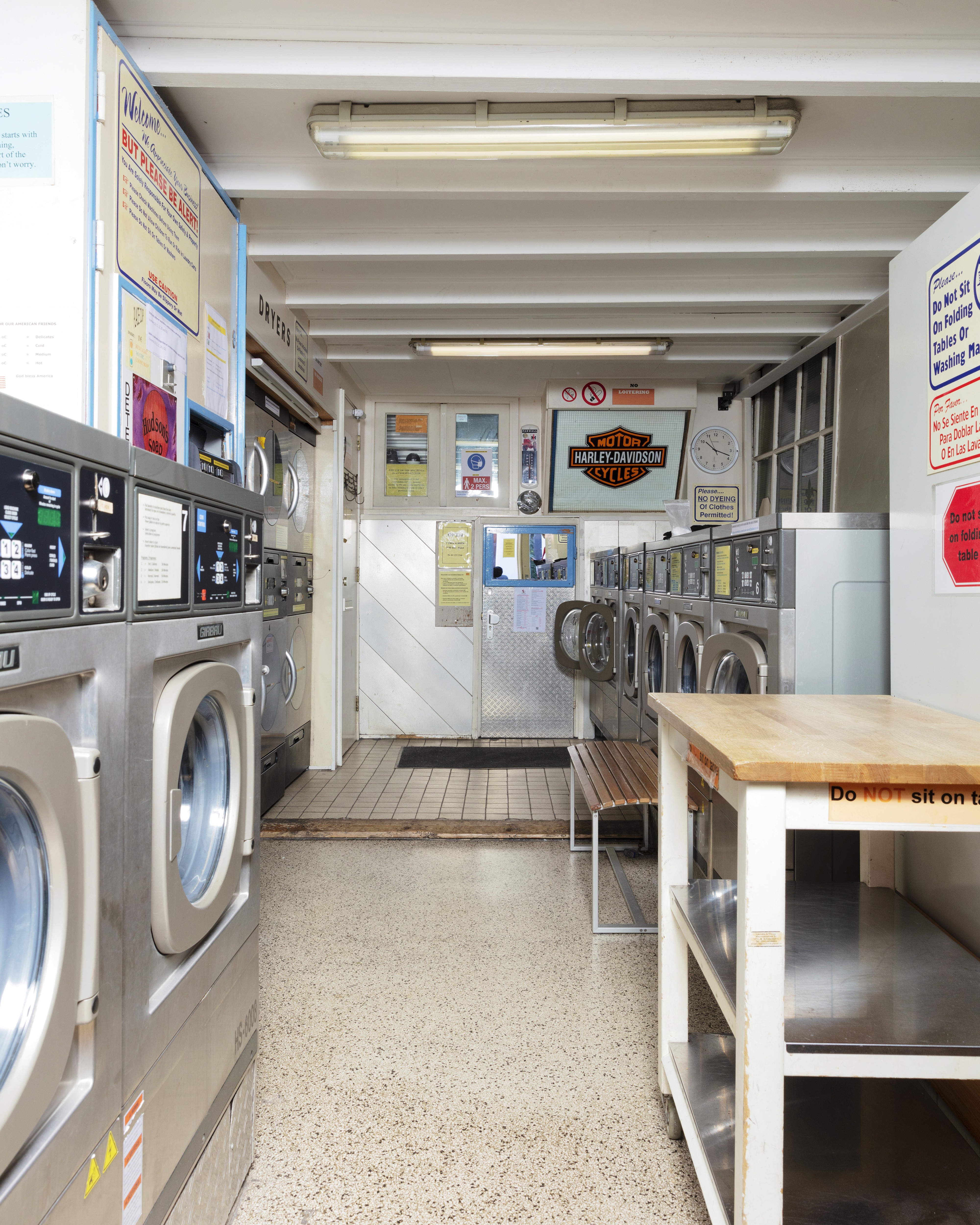 Performance, red lights