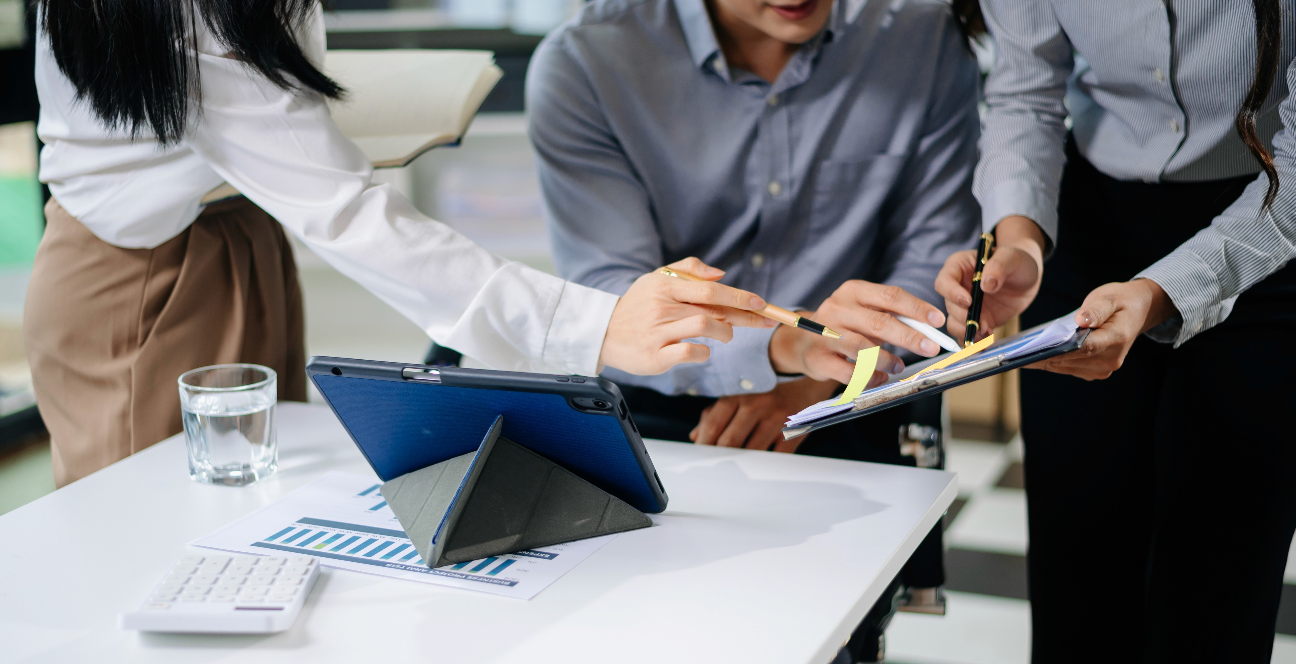 Buying group identification with Custom Audiences and Third-Party Data helps you map stakeholders before deals stall.