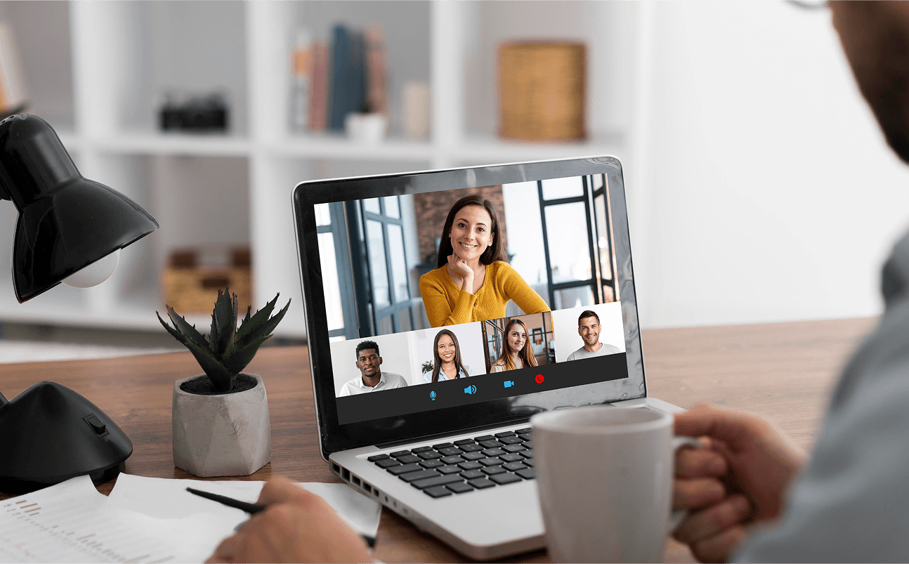 Personalized job placement support guiding candidates from resume building to final interview