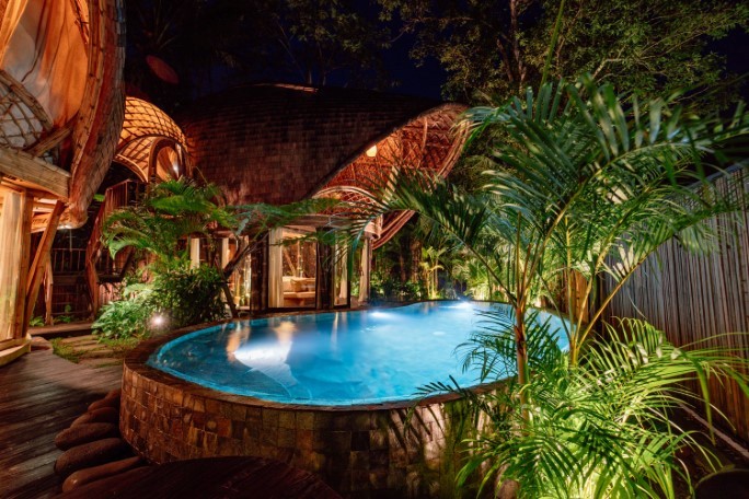 Rebel Travelers Club Traveler Album Image