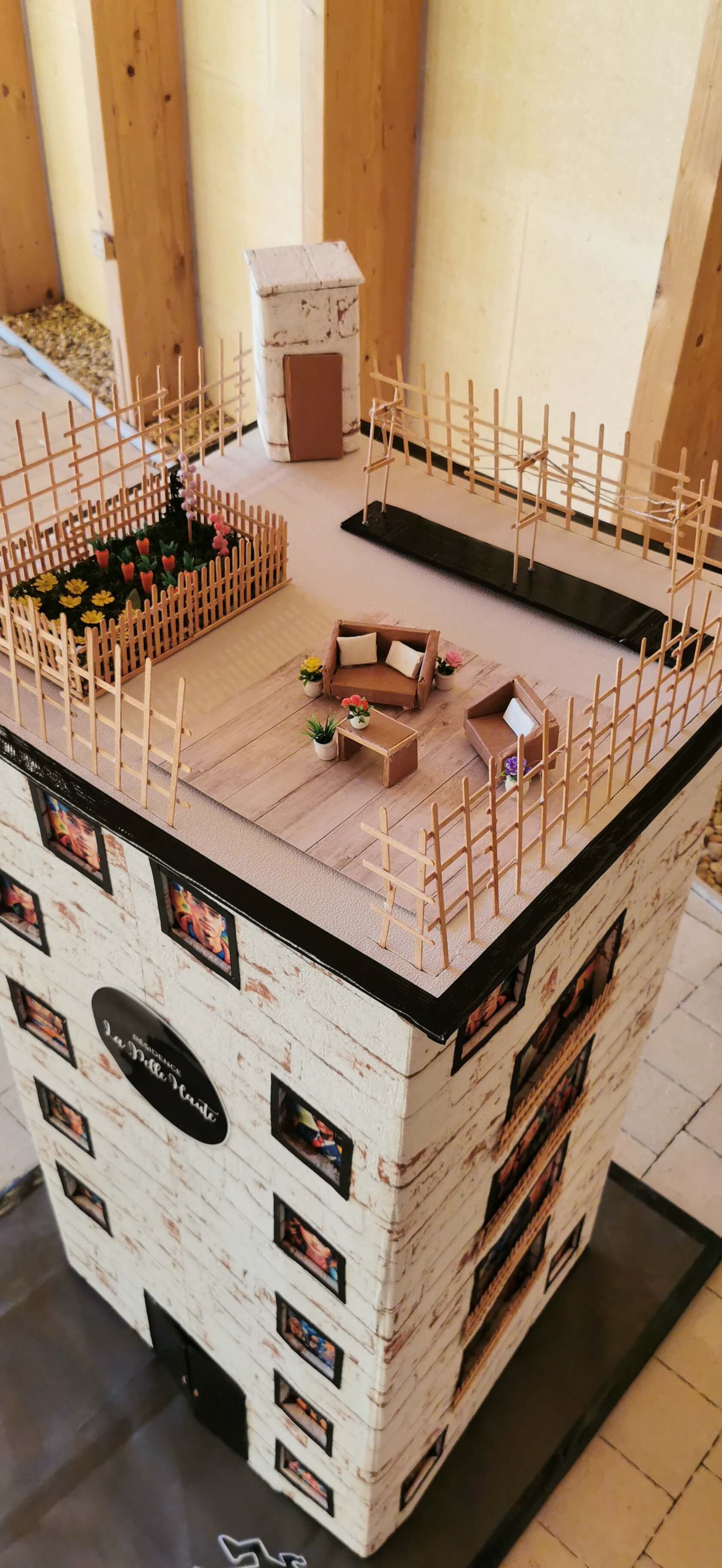 Toit du décor de la murder party