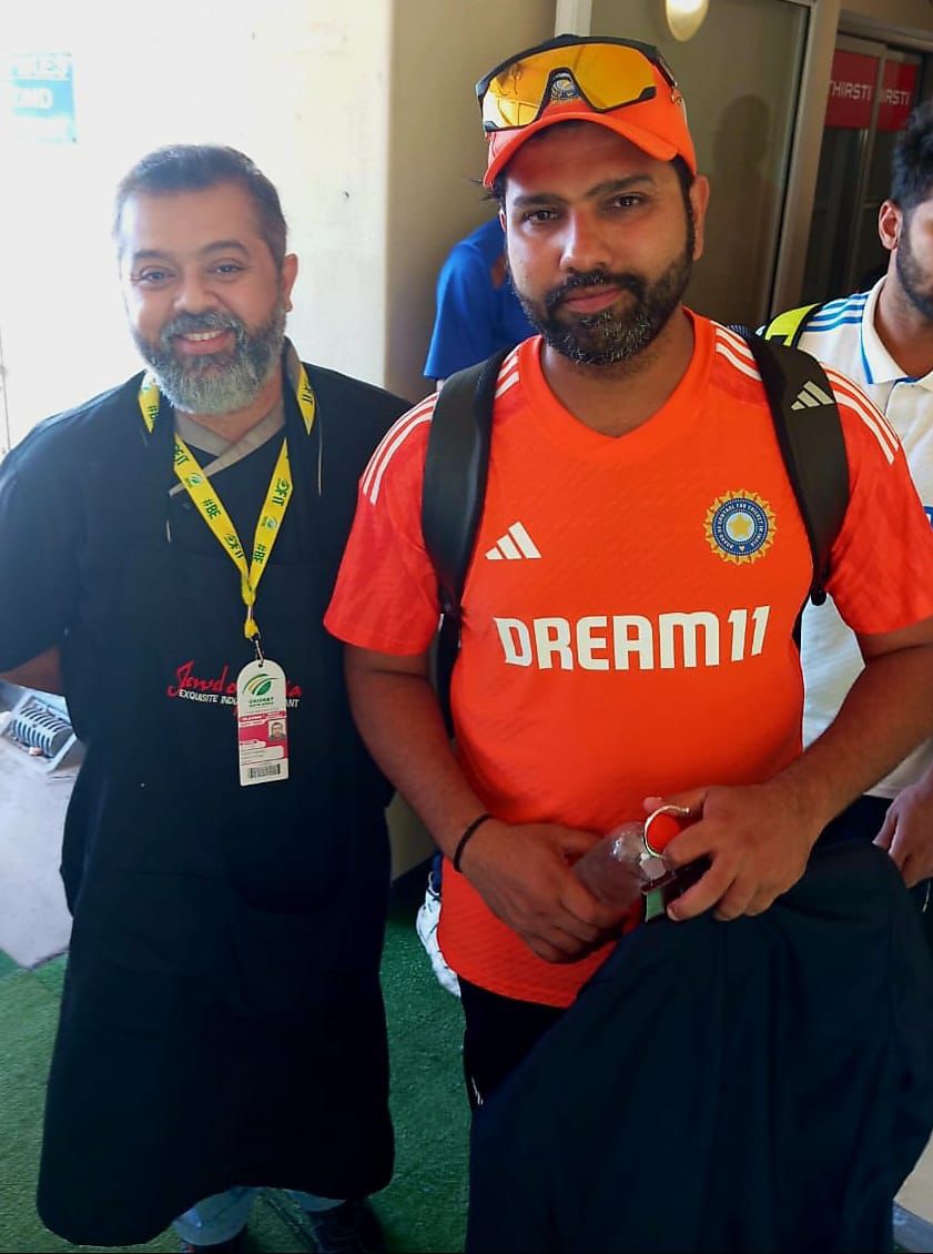 Jewells of India owner with team India