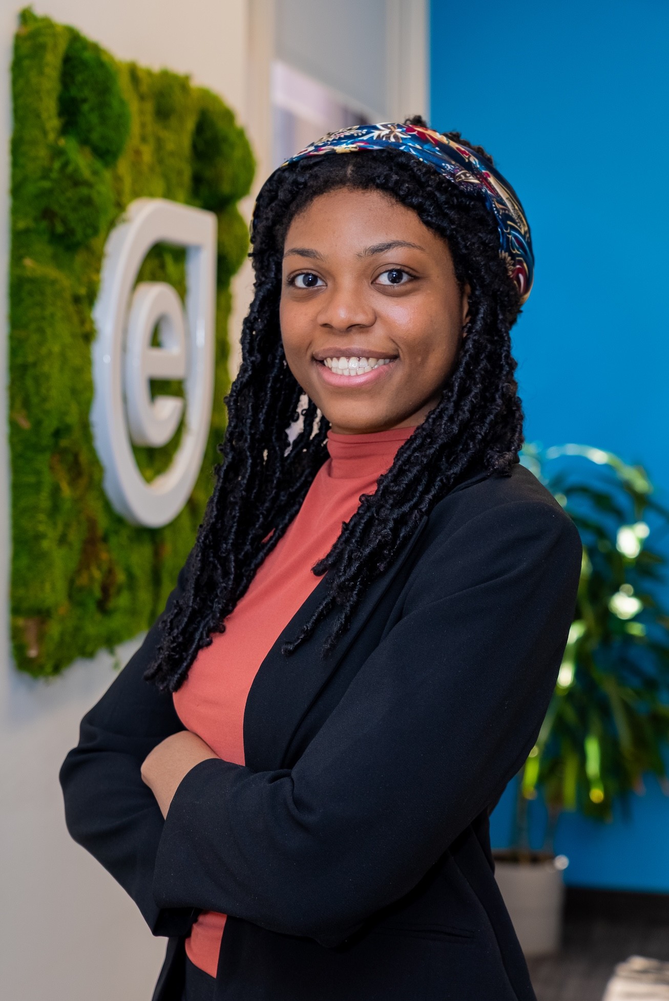 Professional executive portrait of a lawyer in Montreal for Éducaloi.