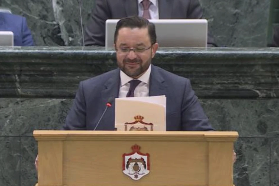 Dr. Mohamad Al-Ississ delivers a speech in the Jordanian Senate