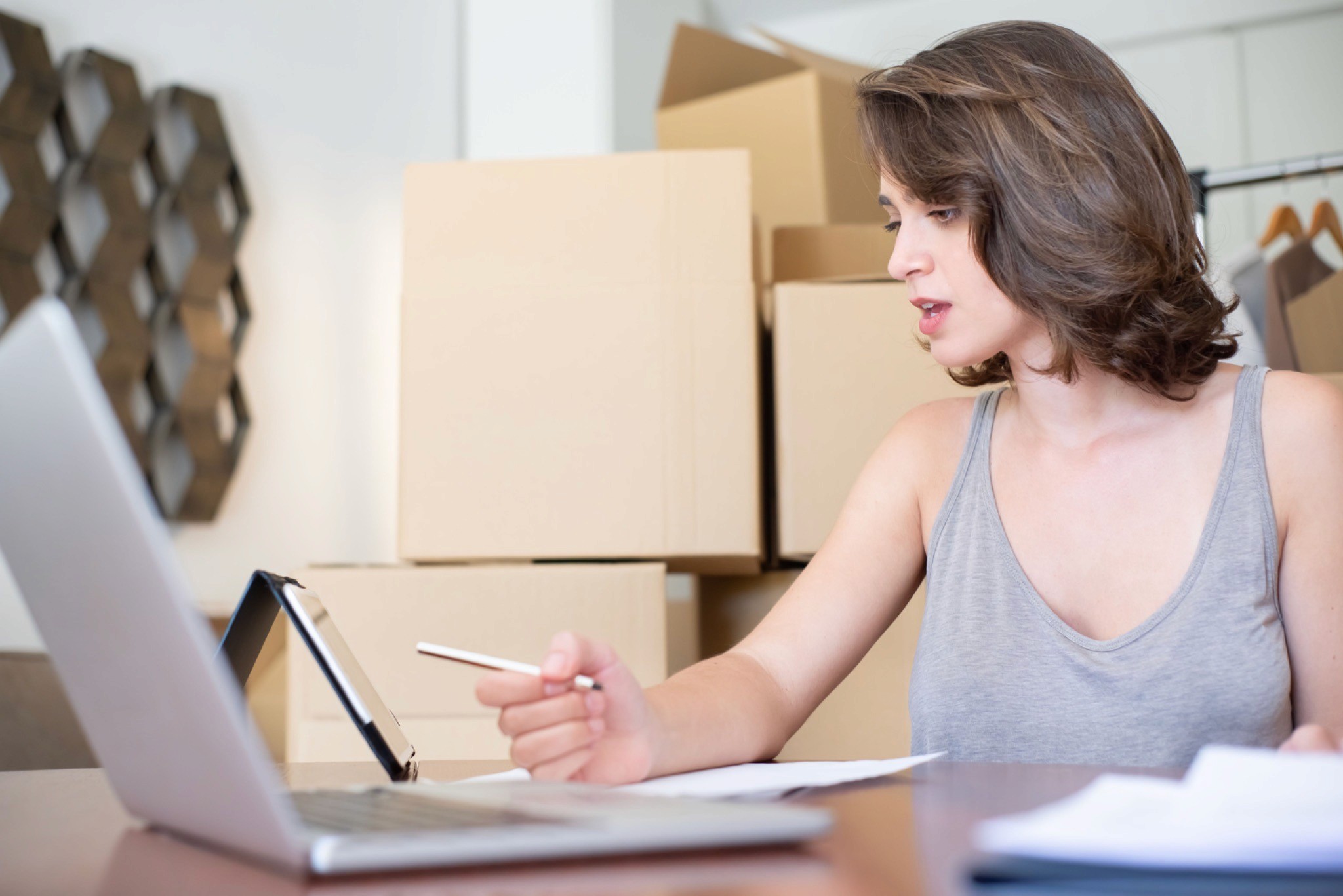 Entrepôt logistique piloté par un WMS pour l'e-commerce