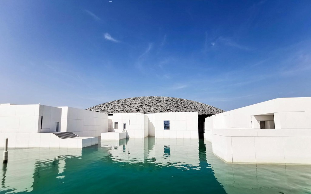 Modern architecture of the Abu Dhabi Museum in Hidd Al Saadiyat, showcasing innovative design and cultural significance.