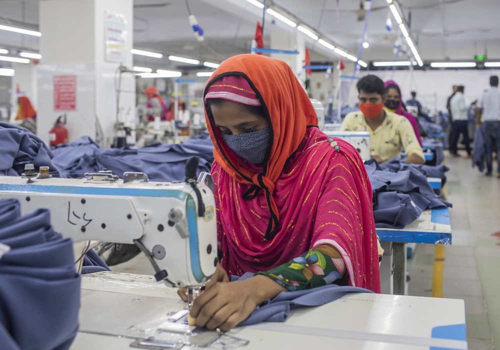 Bangladesh labour amendment, trade union threshold 2025, Bangladesh labour reform, gender pay ban Bangladesh, apparel industry reaction