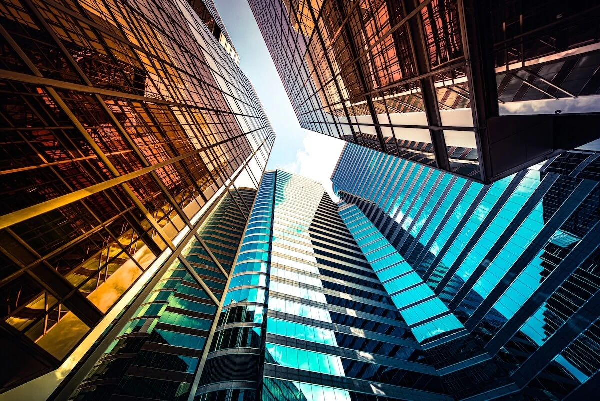 Aspect ratio controlled image