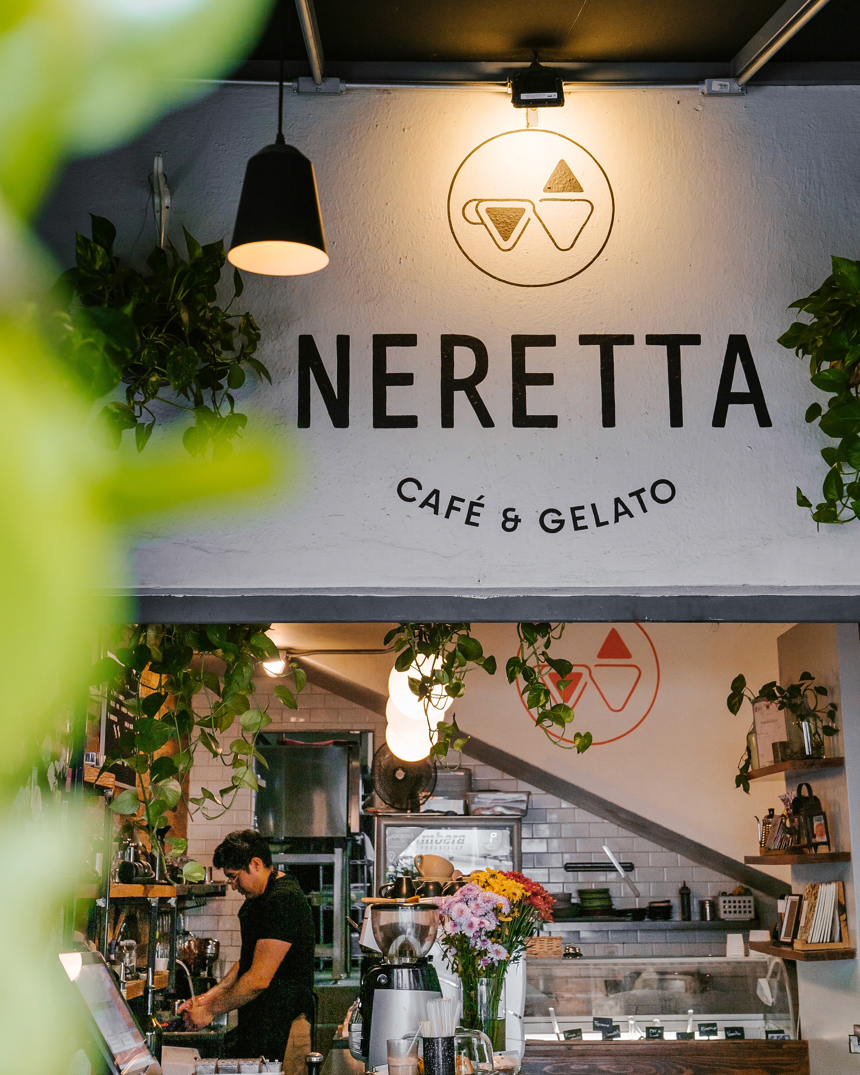 Fachada de Neretta, restaurante en Americana y Chapalita reconocido por su brunch, gelato y café de especialidad.