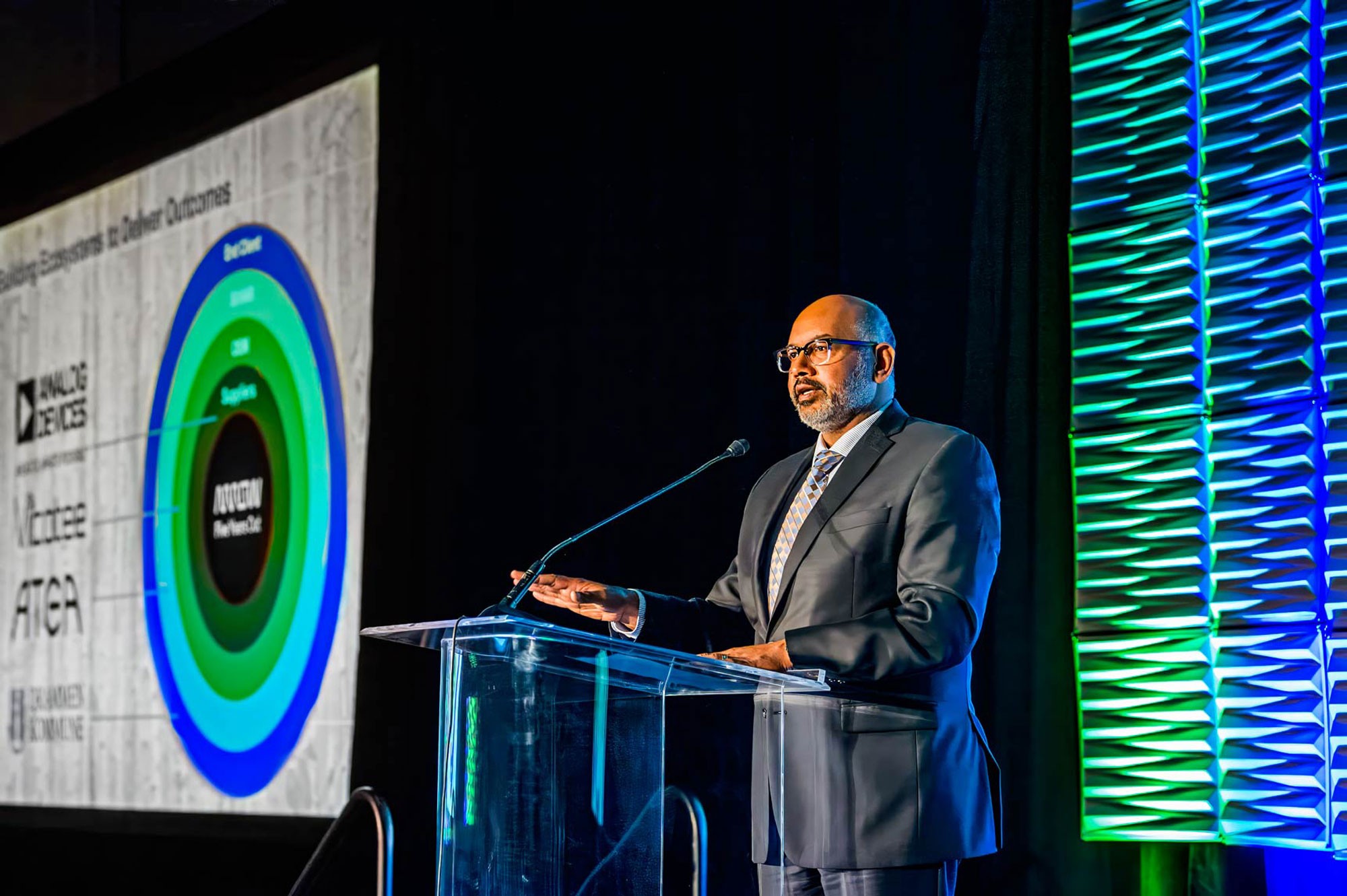 jonathan-phillips-photography-conferences-photo-25