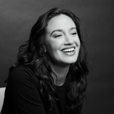 woman wearing black crew-neck shirt