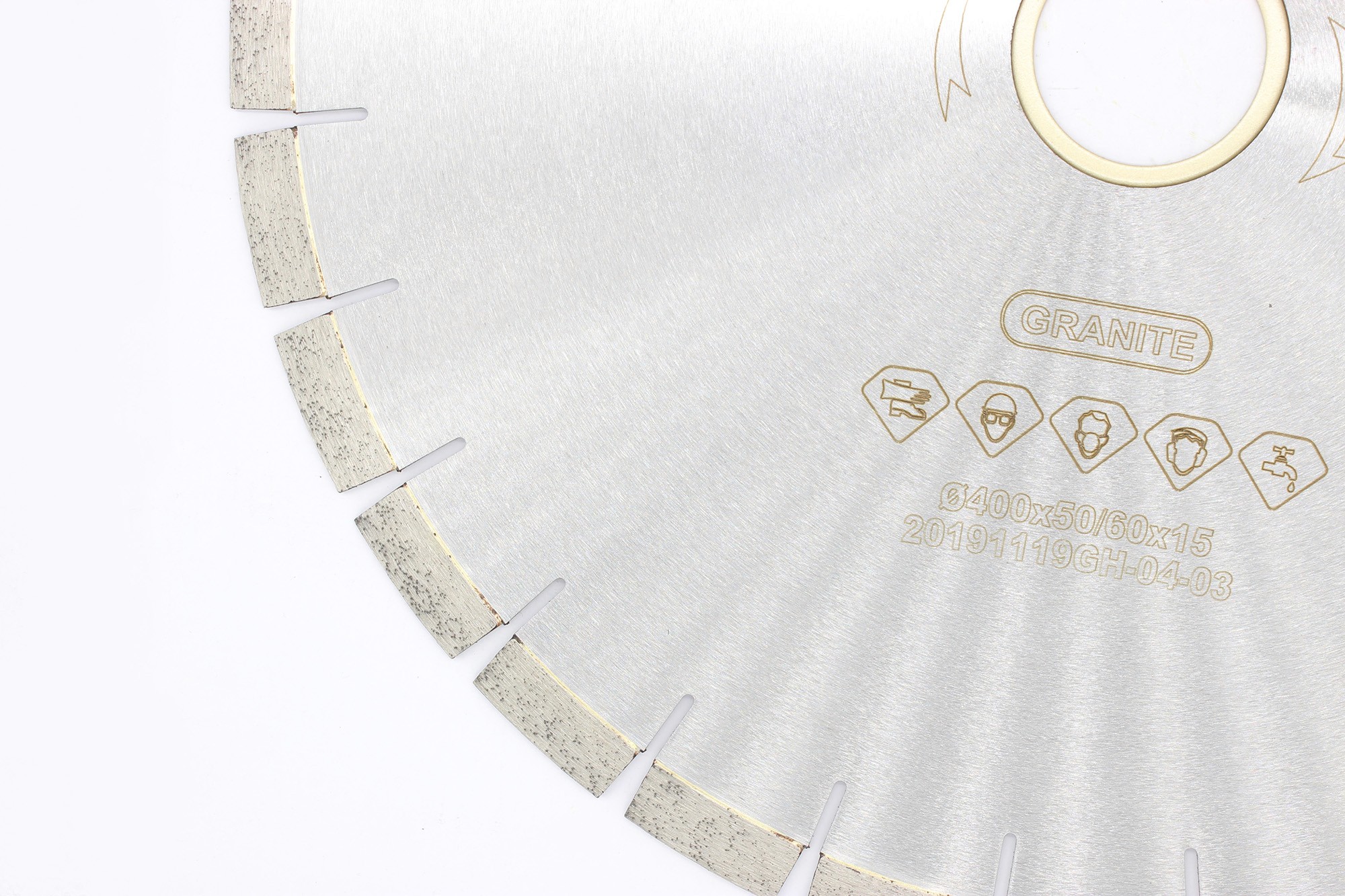 Detailed view of the diamond segments on the saw blade, demonstrating high-quality craftsmanship.