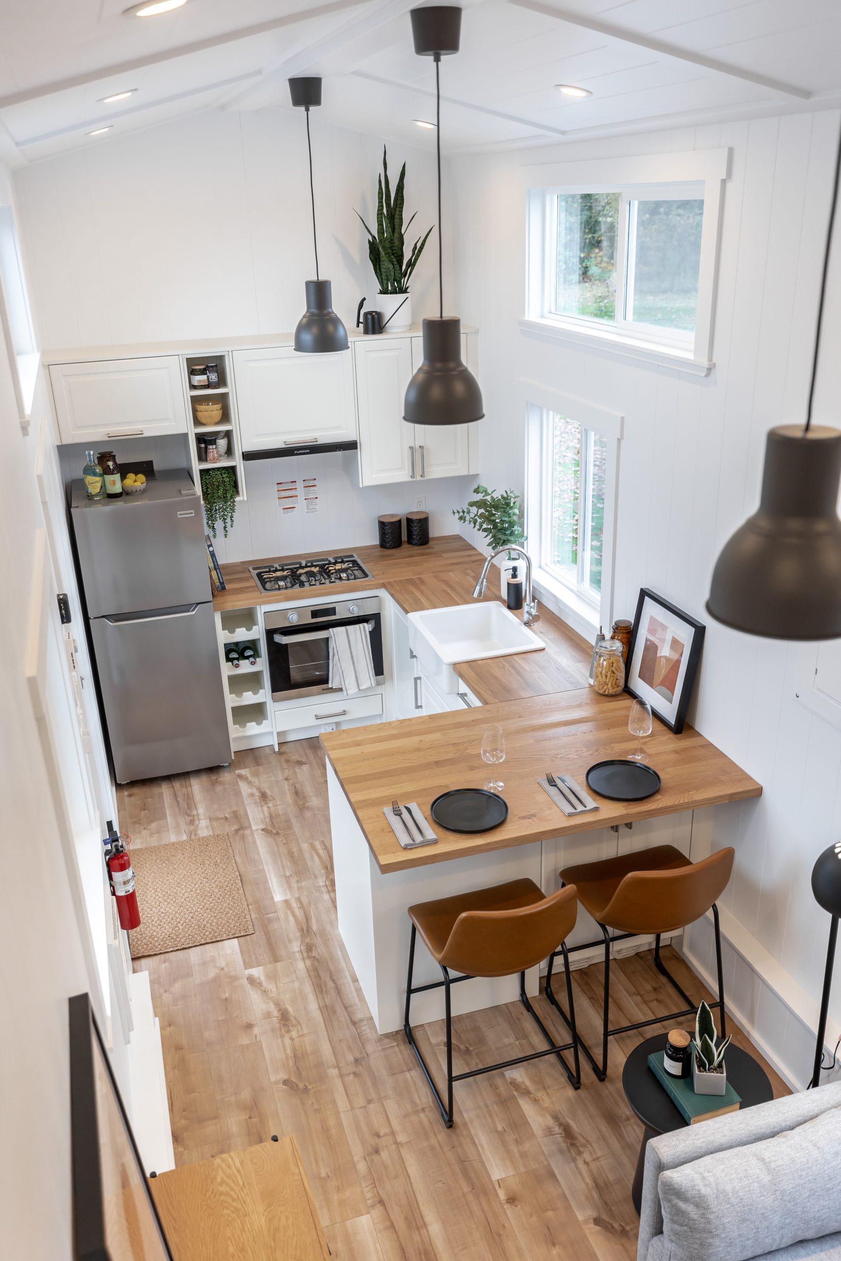 Everest U-shaped Kitchen layout - Mint Tiny House Company
