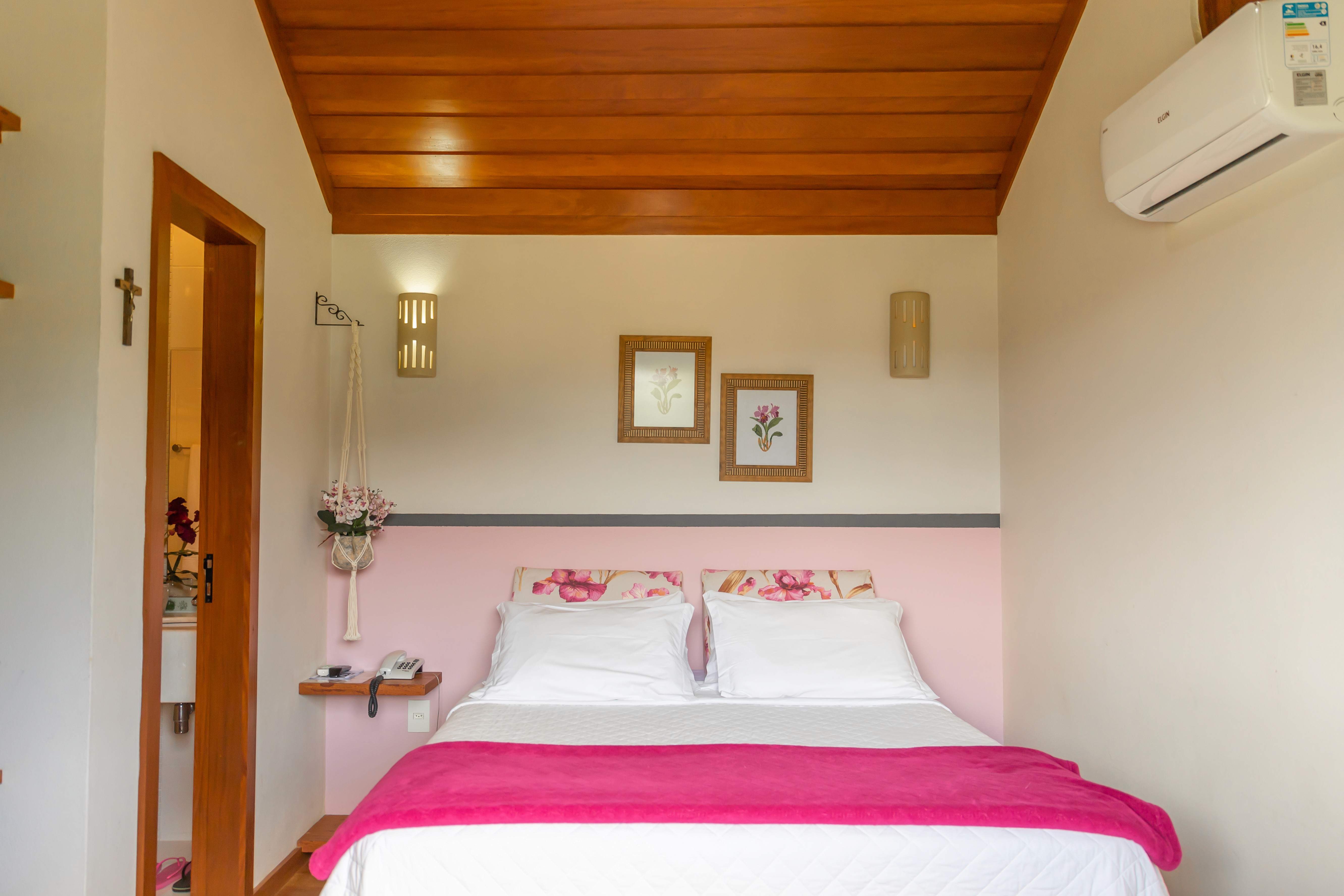 Chalé Orquídea - quarto de casal