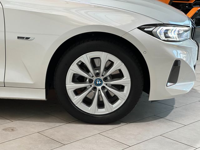 BMW 320 2022 WHITE Gebrauchtwagen - Galeriebild 5
