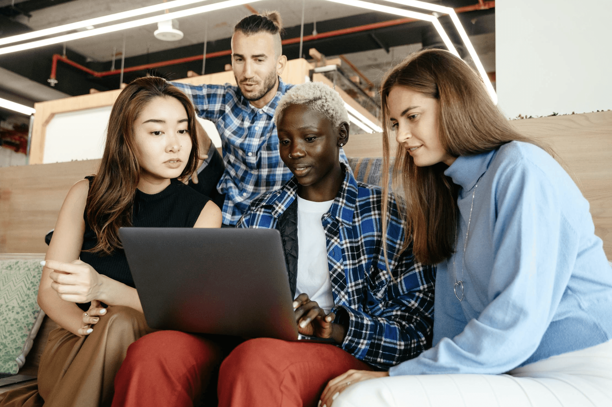 students working on project together