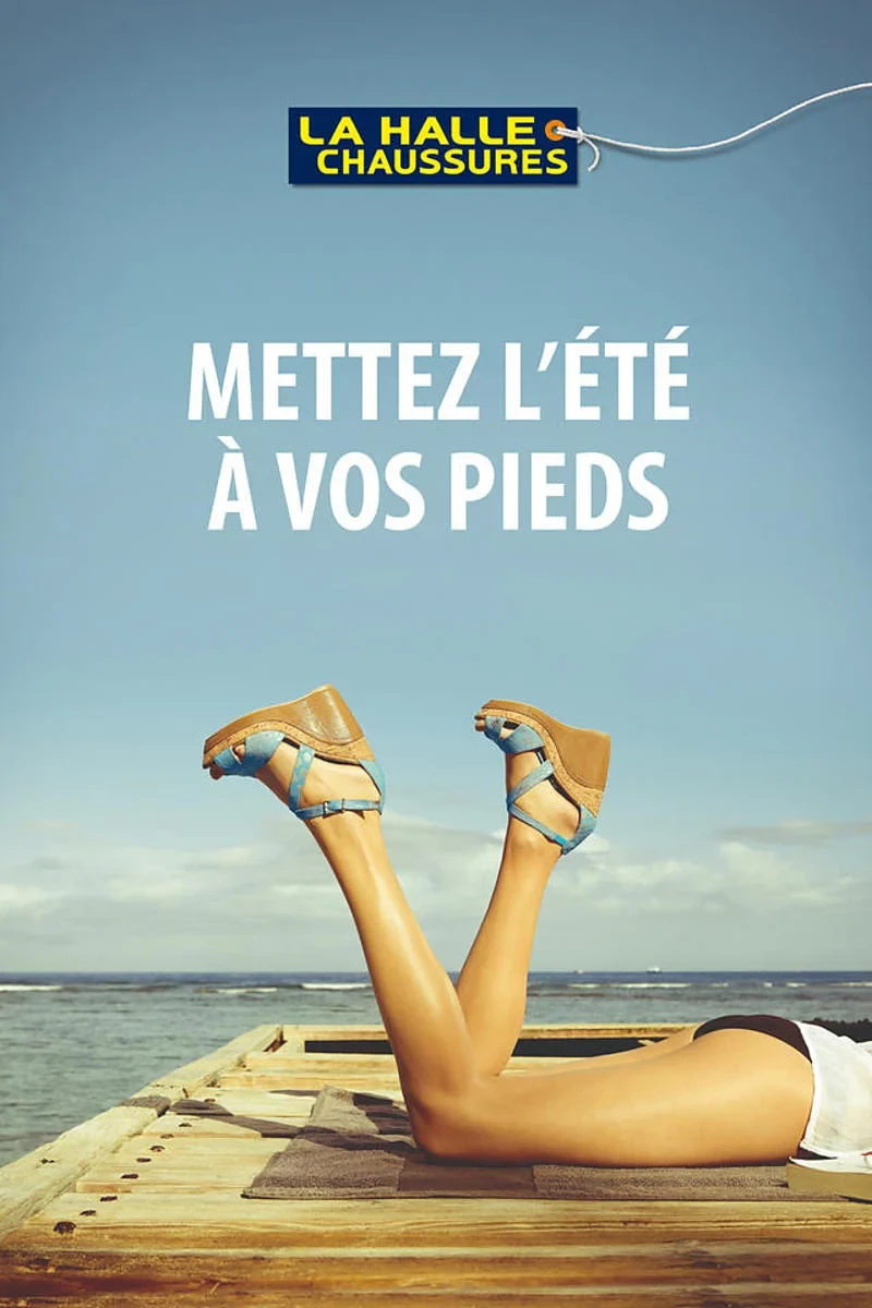 Visuel sandales Halle aux chaussures— Gros plan sur les jambes et chaussures sur un ponton | Photographe David Dijoux, Réunion