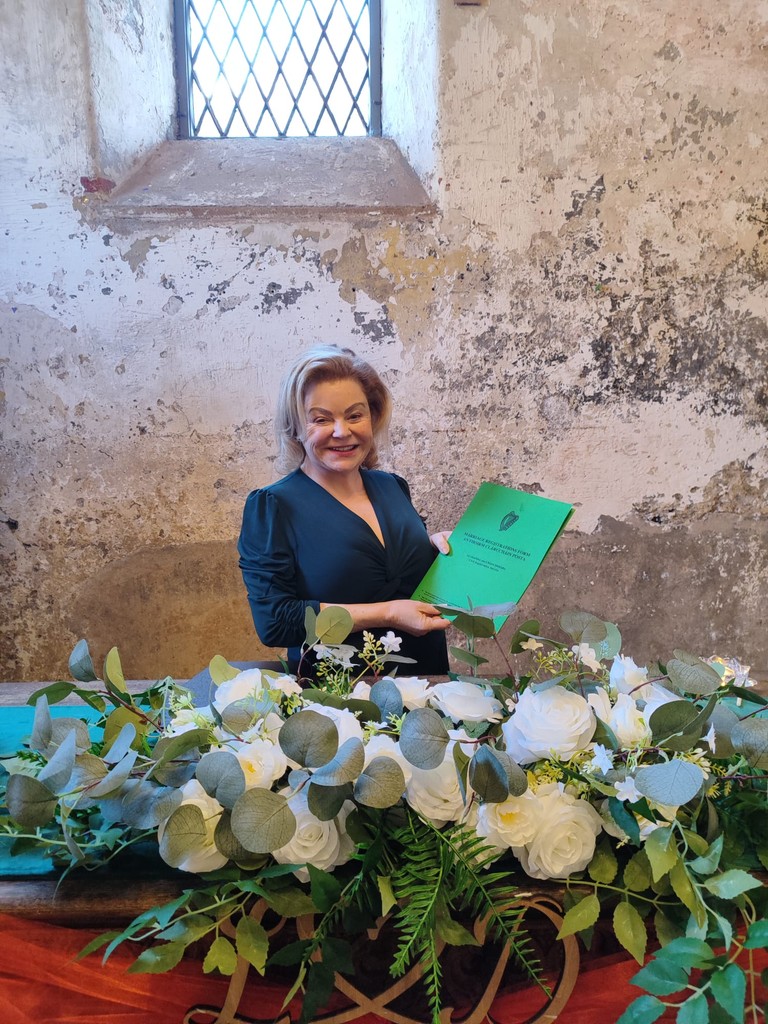 Trisha's Bespoke Ceremonies 1