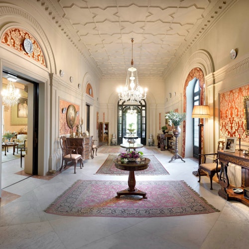 Pintu Masuk Istana Viceroy Laserna