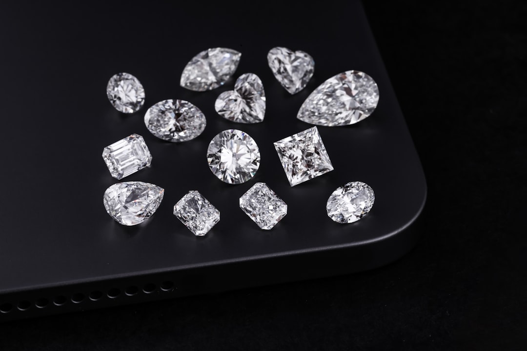 loose 3 carat round cut diamond